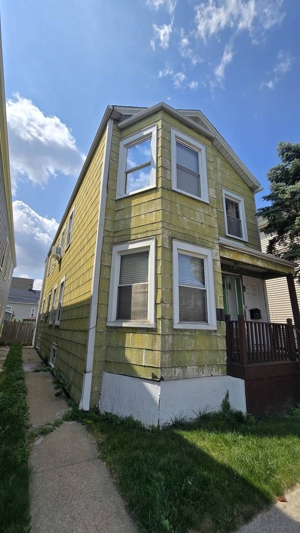 3541 W Diversey AVE, Chicago, IL 60647
