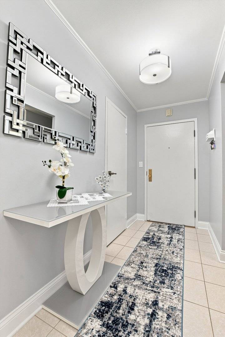 1415 E Central RD #319C, Arlington Heights, IL 60005