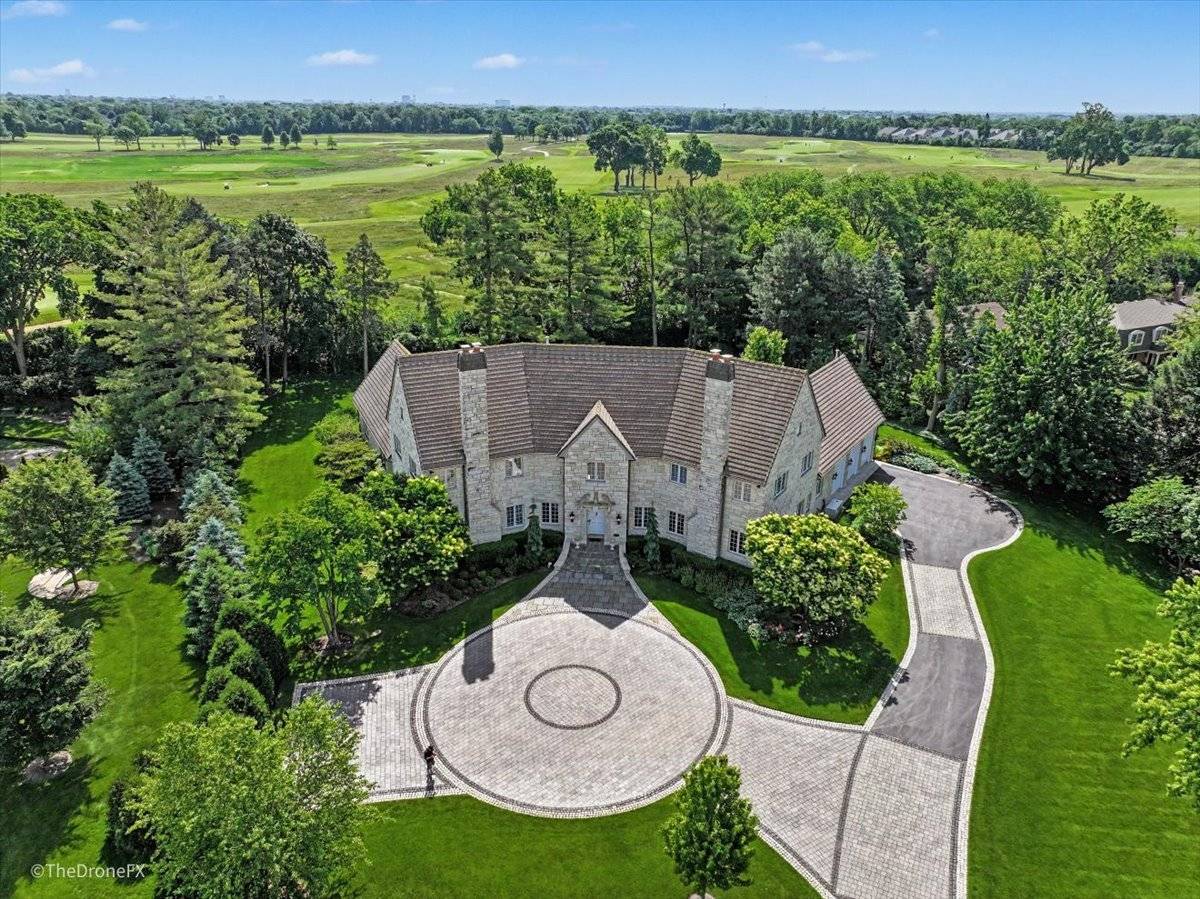 25W451 Plamondon RD, Wheaton, IL 60189