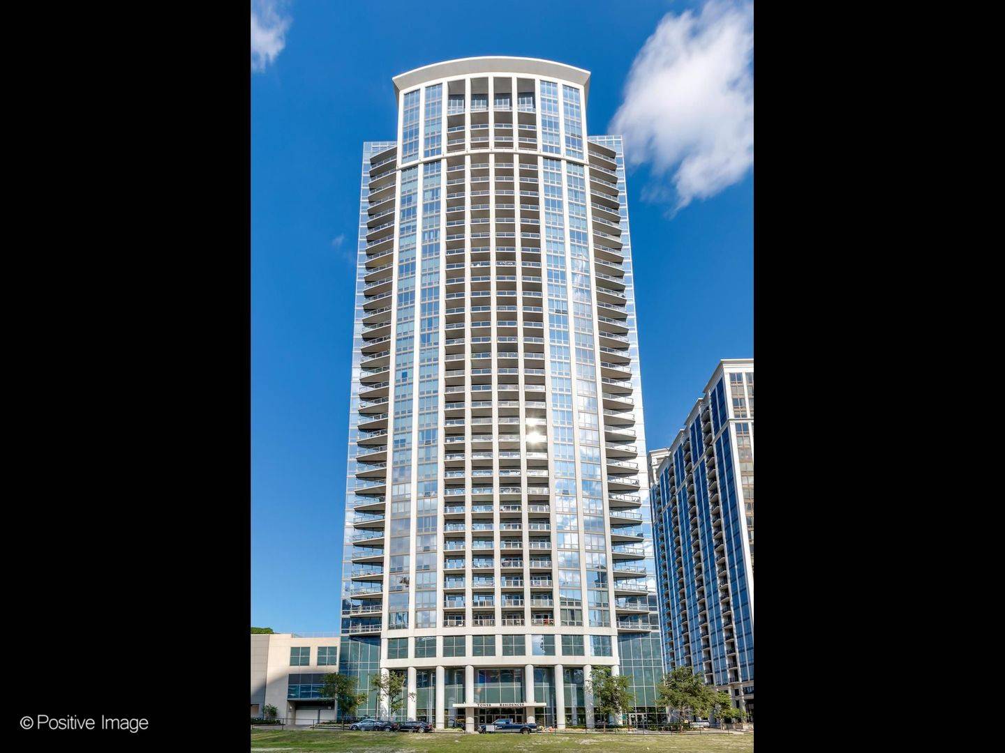 1235 S Prairie AVE #1404, Chicago, IL 60605