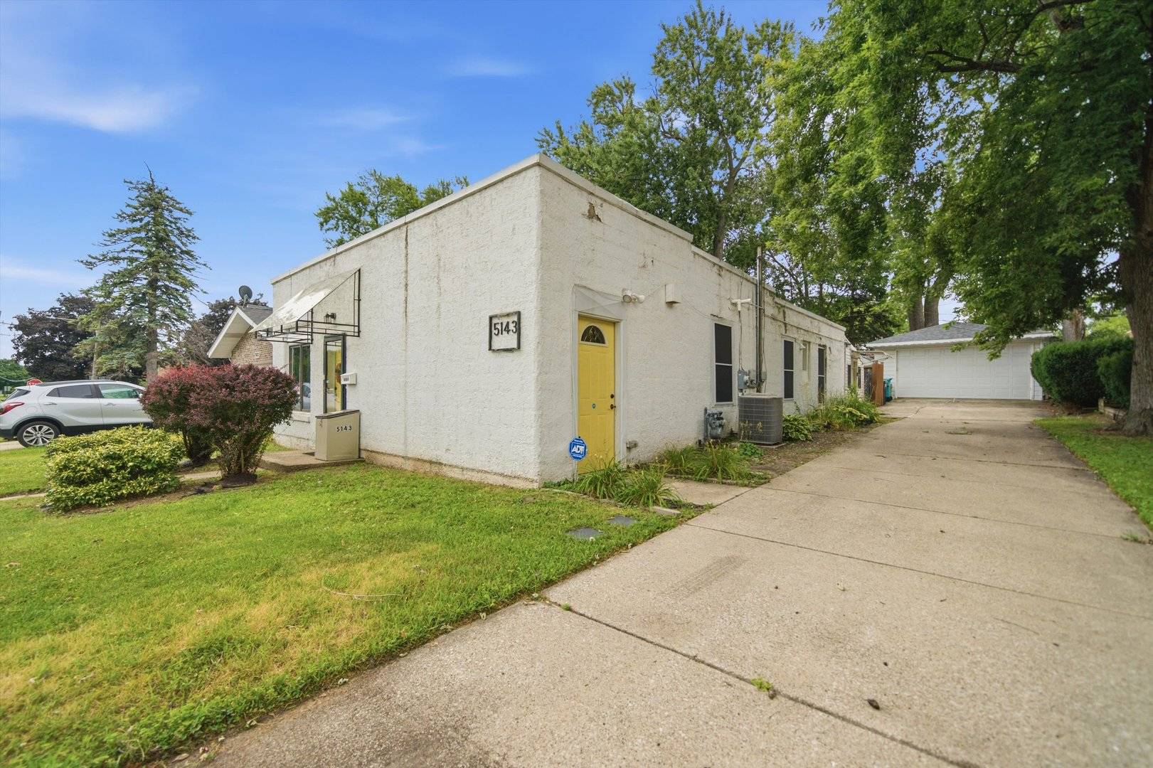 5143 Electric AVE, Hillside, IL 60162