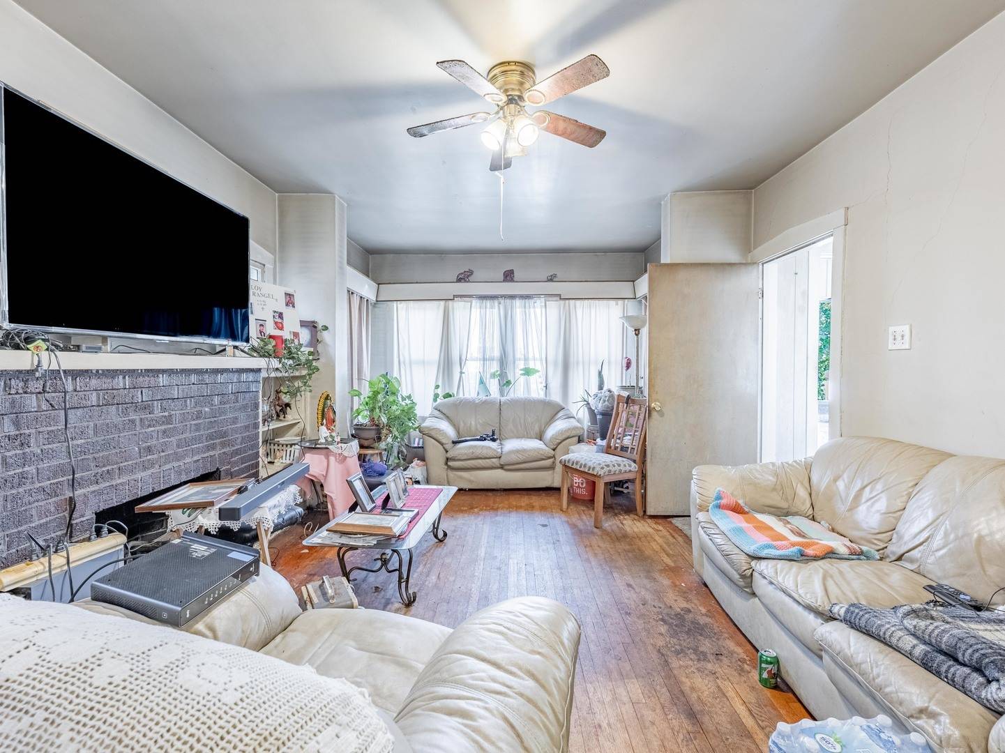 1824 S Austin BLVD, Cicero, IL 60804