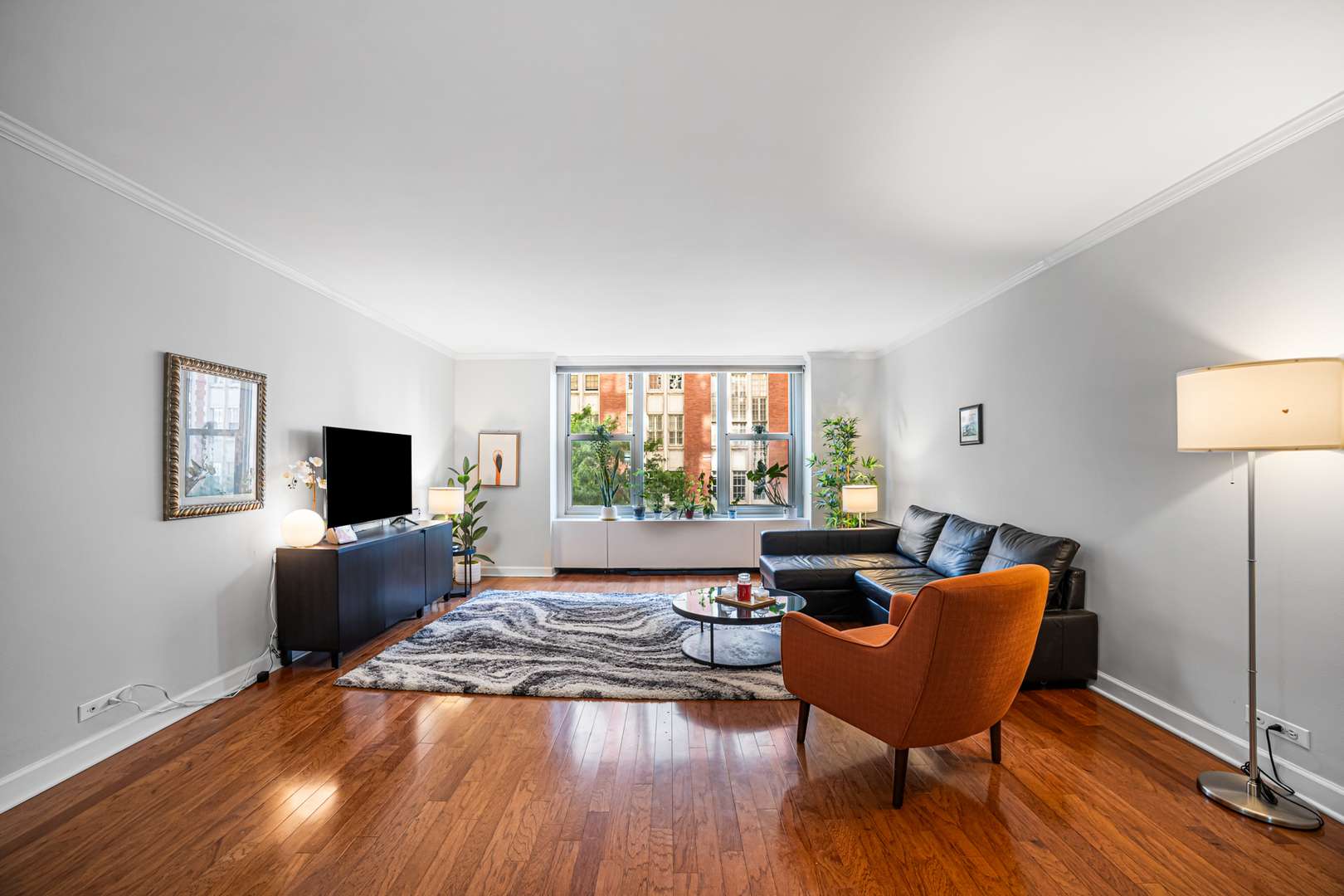 1325 N State Pkwy #6D, Chicago, IL 60610