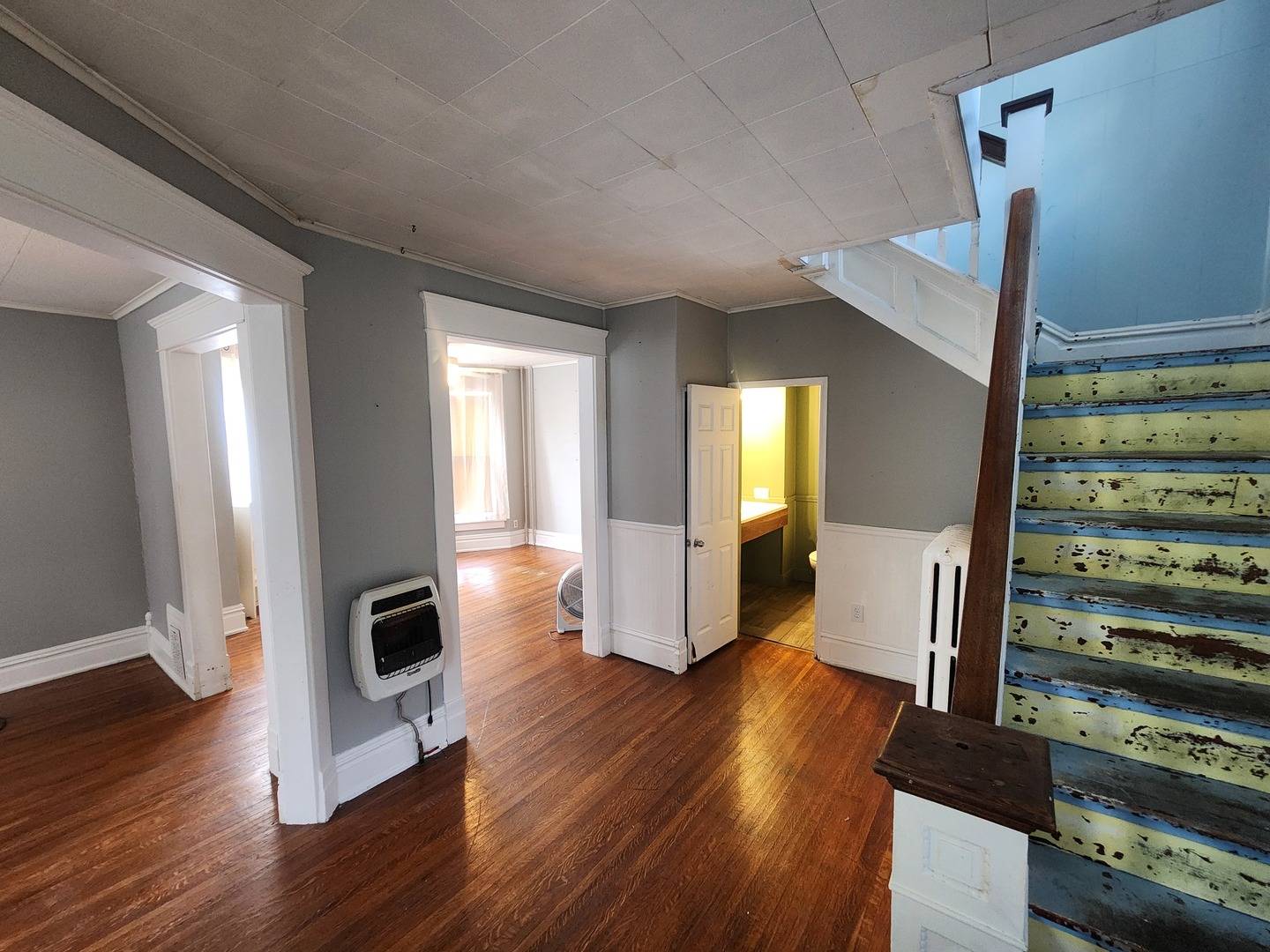 318 E 1st ST, Mt.carmel, IL 62863