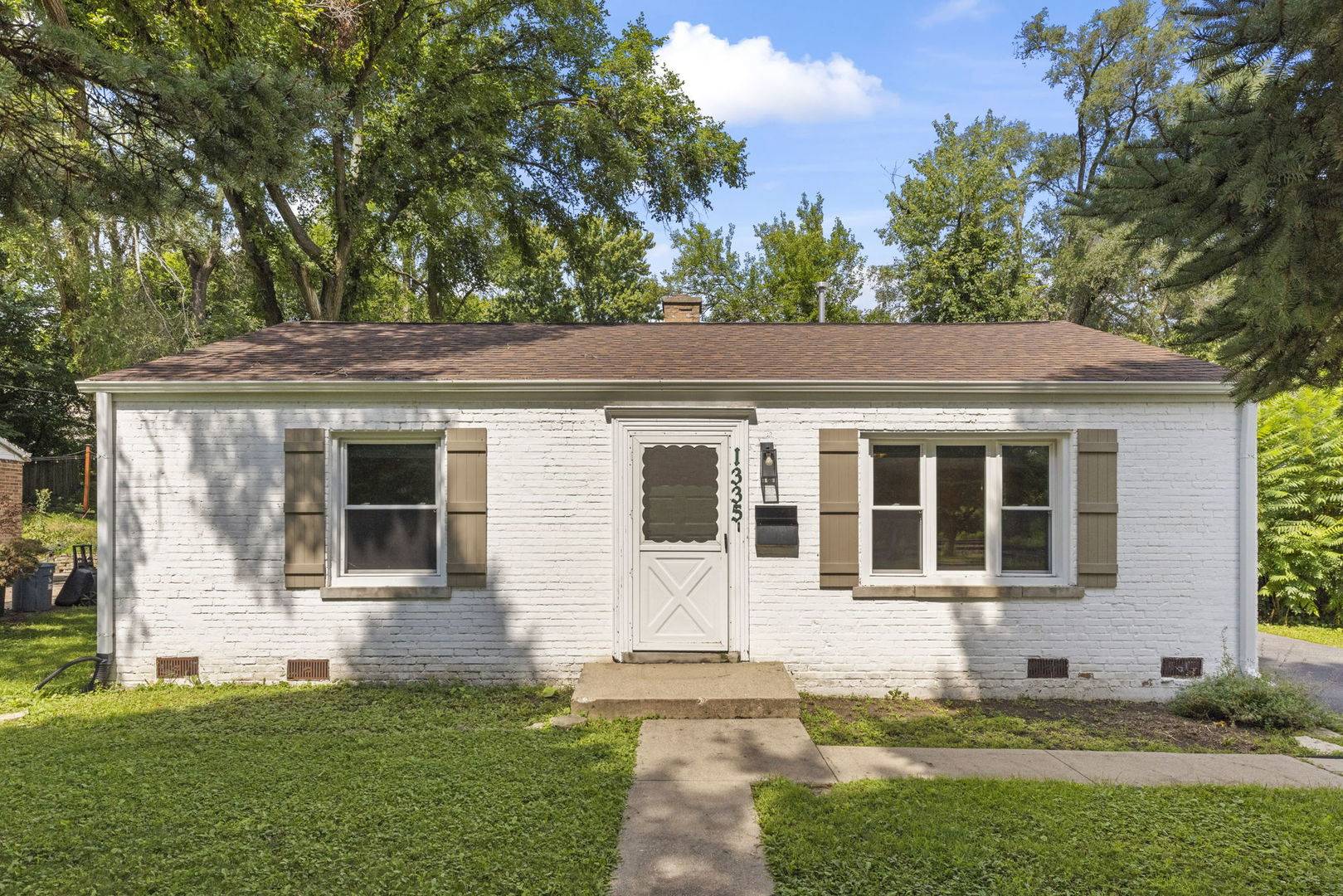 1335 College AVE, Wheaton, IL 60187