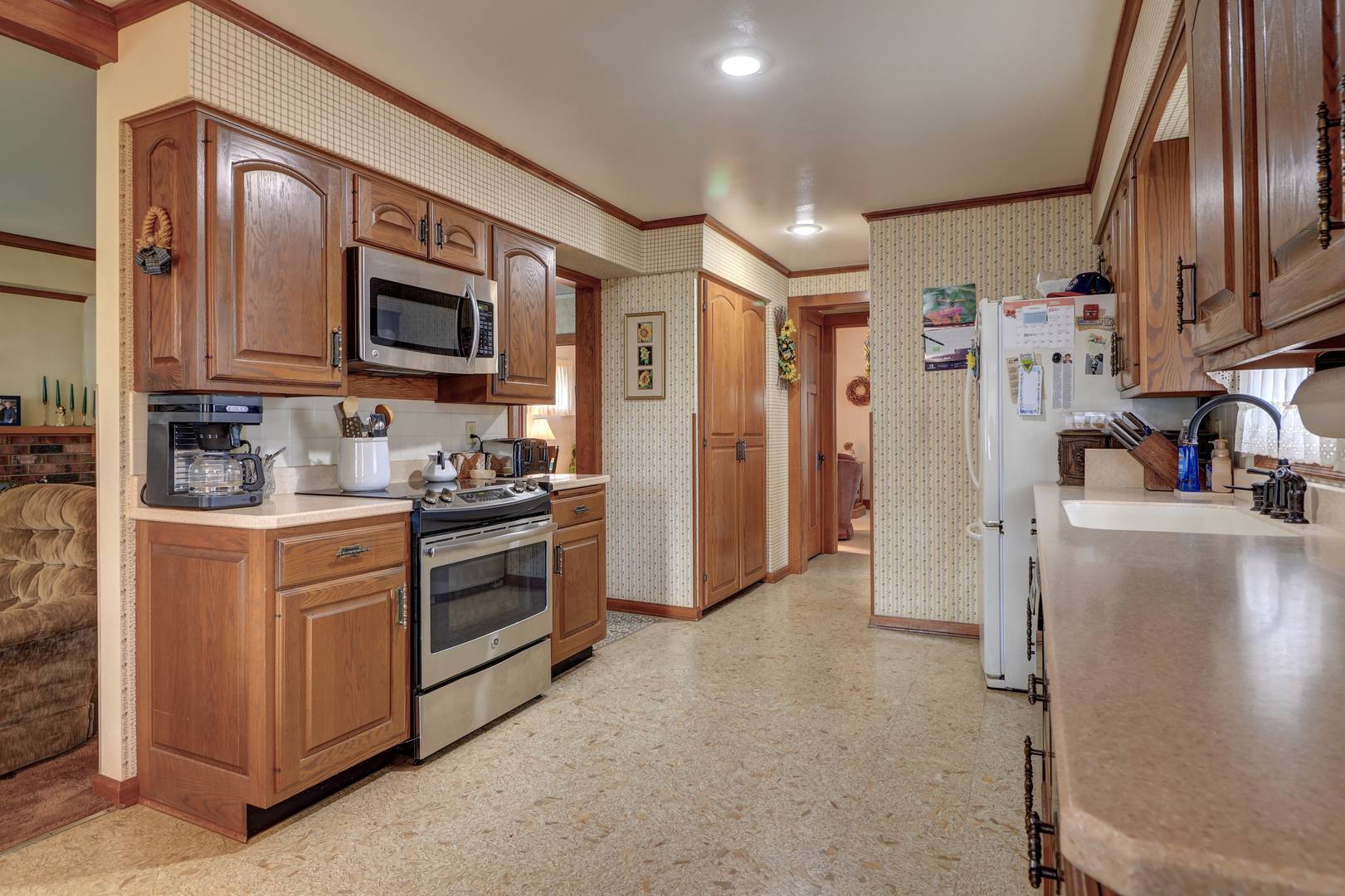 515 Melrose CT, Clinton, IA 52732