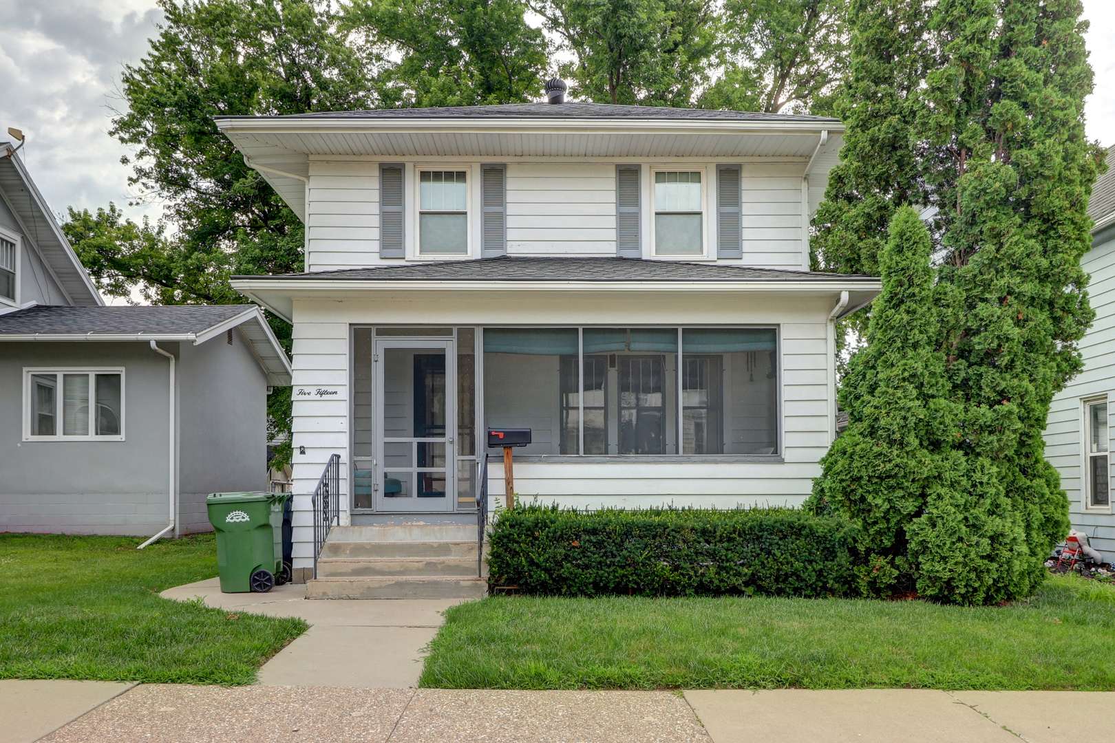 515 Melrose CT, Clinton, IA 52732