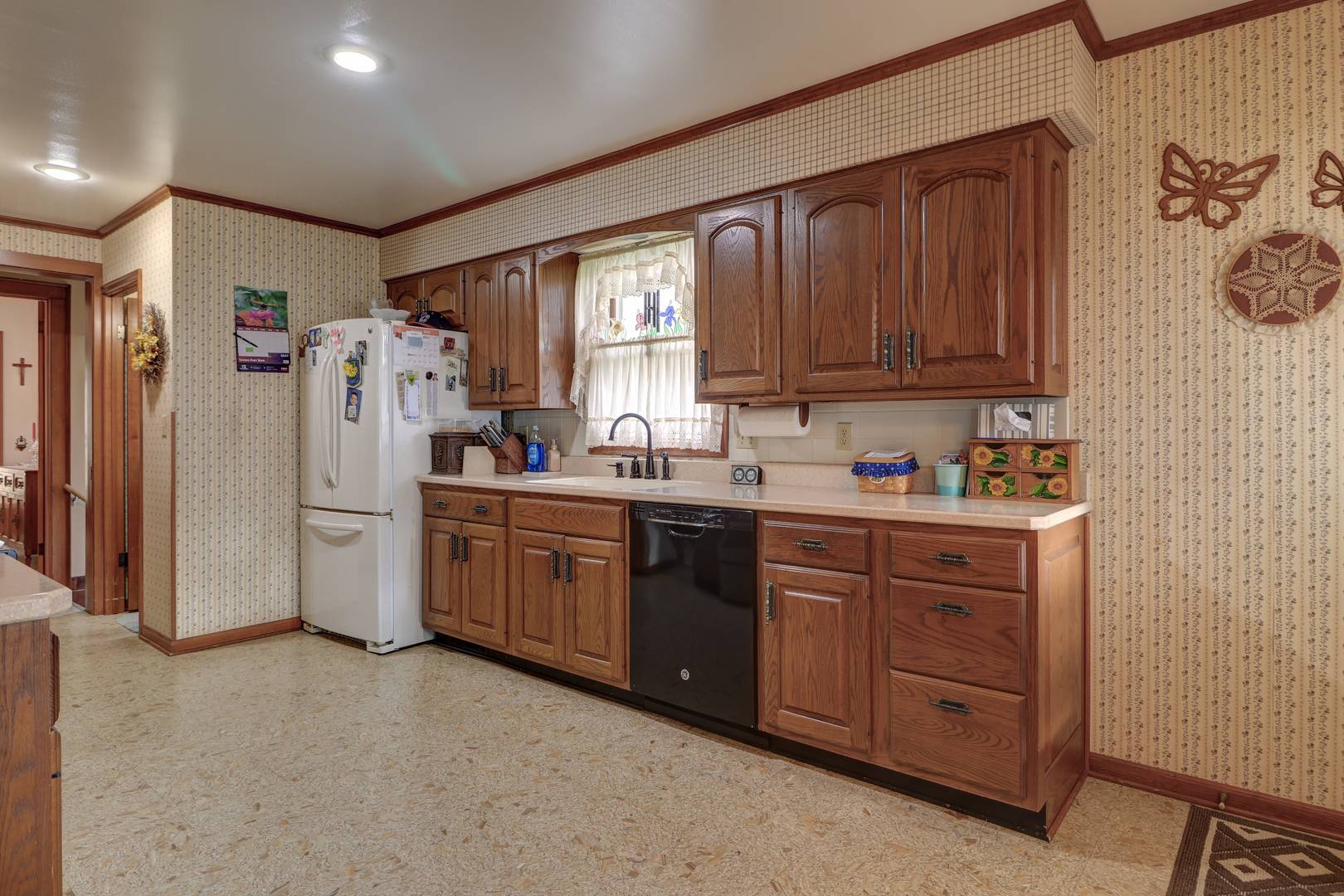515 Melrose CT, Clinton, IA 52732