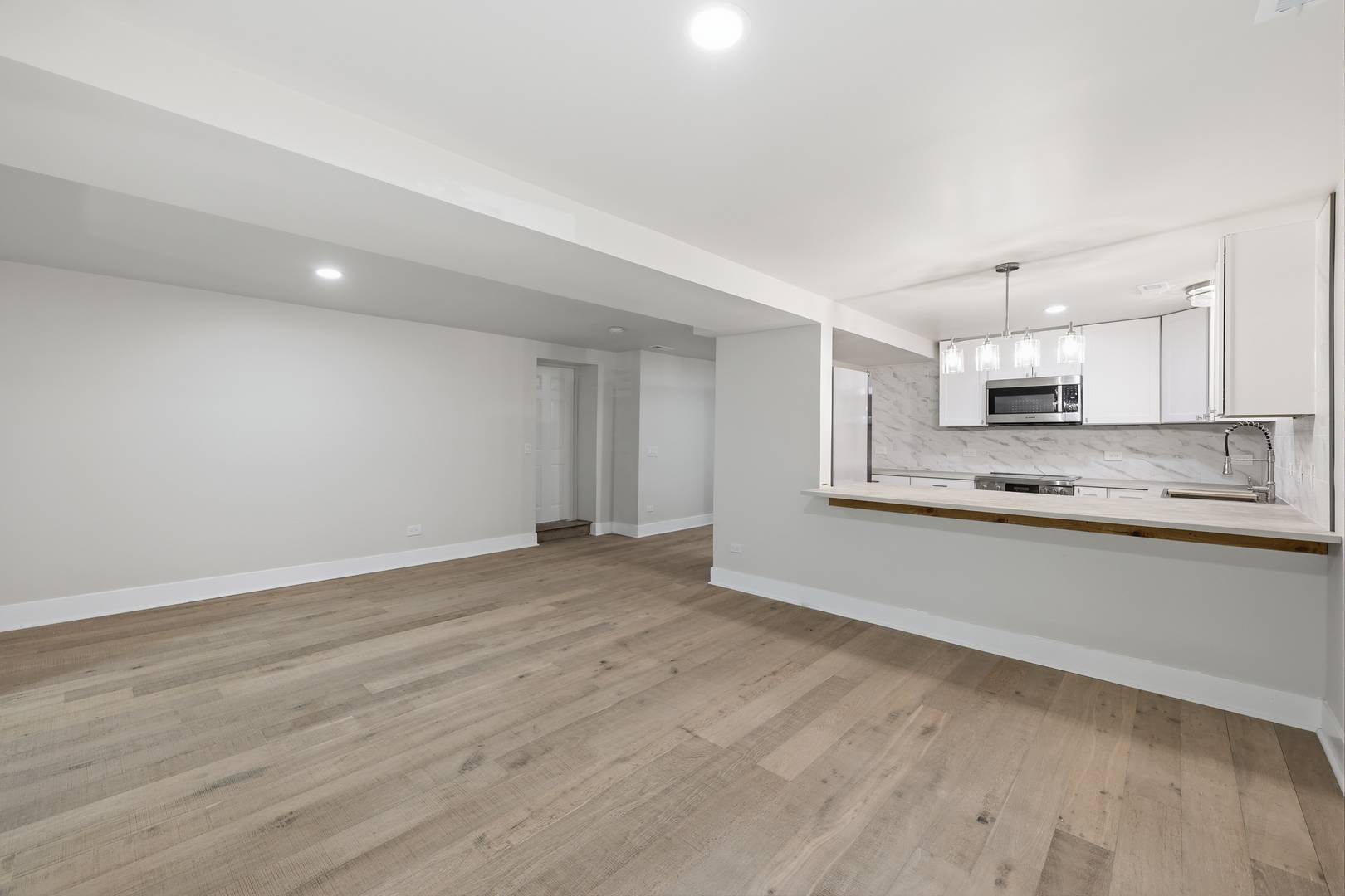 6335 N Magnolia AVE #G, Chicago, IL 60660