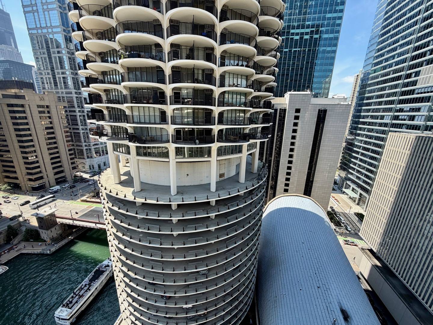 300 N STATE ST #2235, Chicago, IL 60654