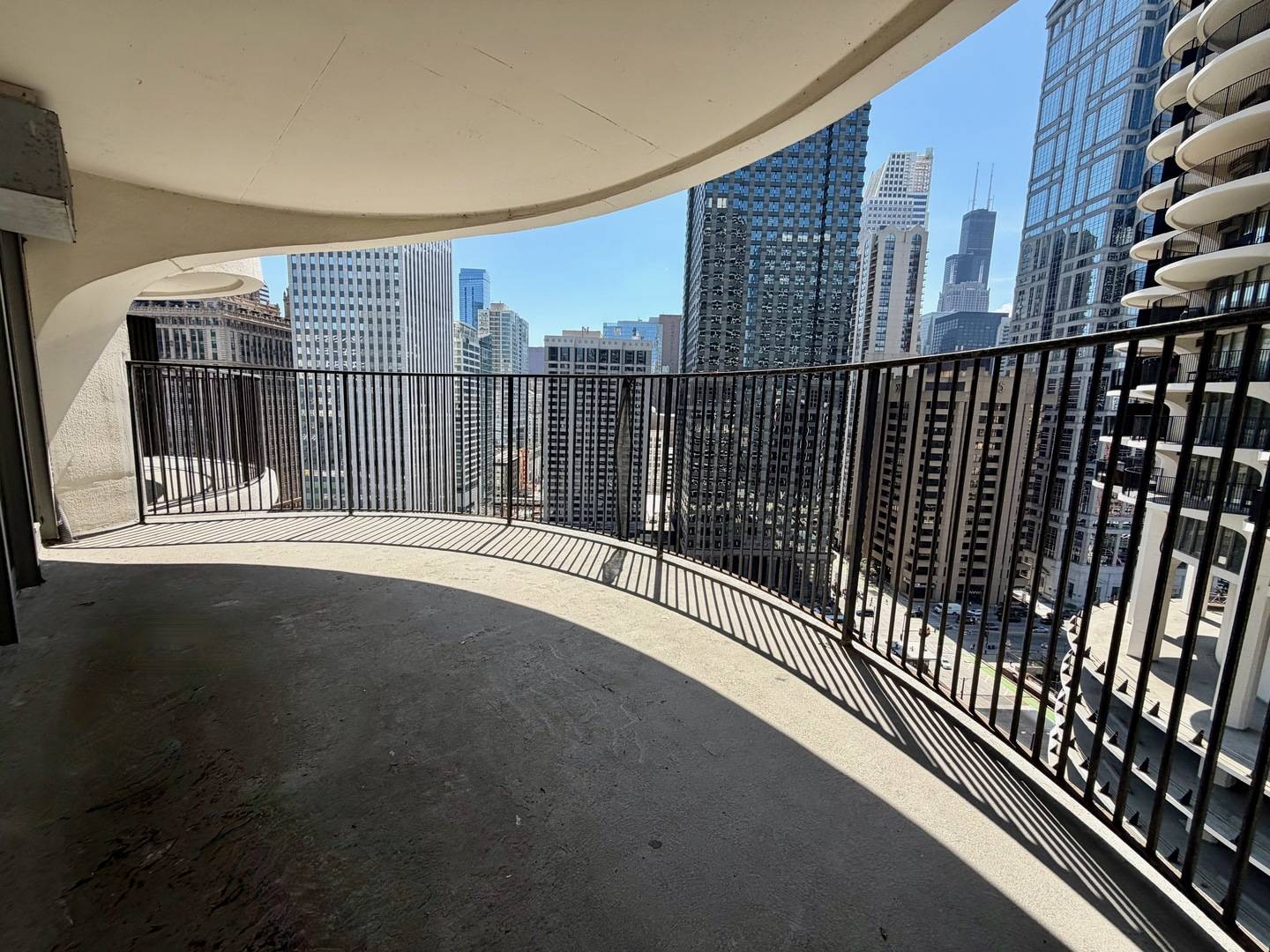 300 N STATE ST #2235, Chicago, IL 60654