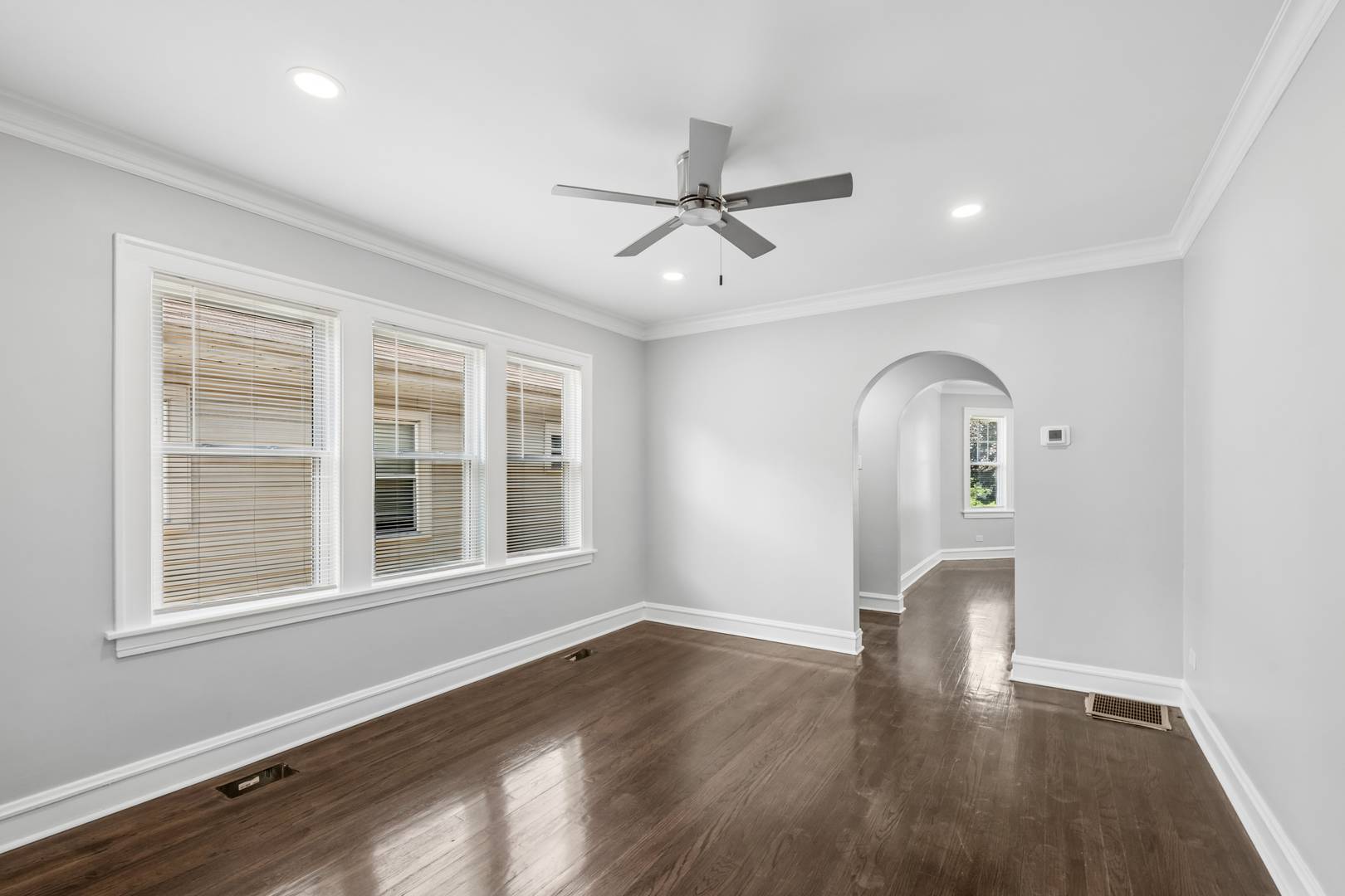 1433 S 14th AVE, Maywood, IL 60153