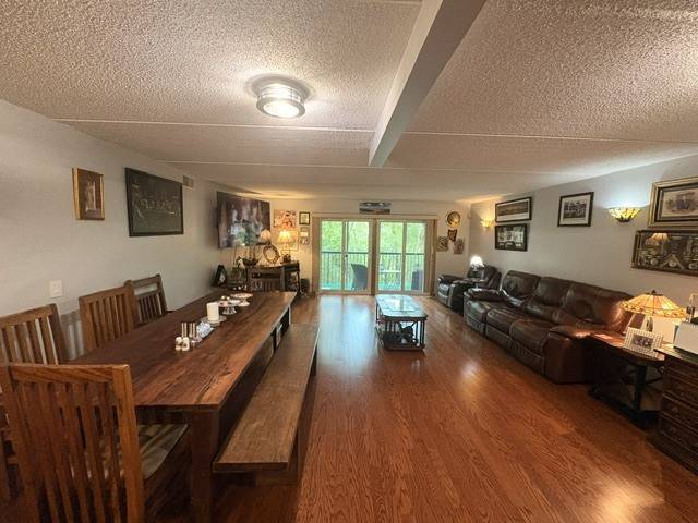 6701 N Milwaukee AVE #303, Niles, IL 60714