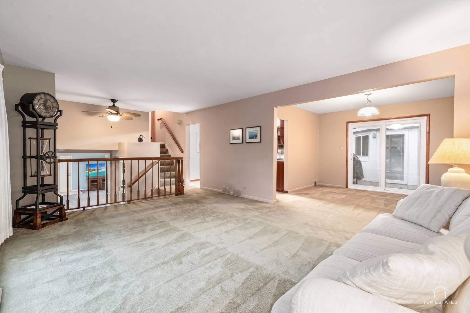 1340 E Rosita DR, Palatine, IL 60074