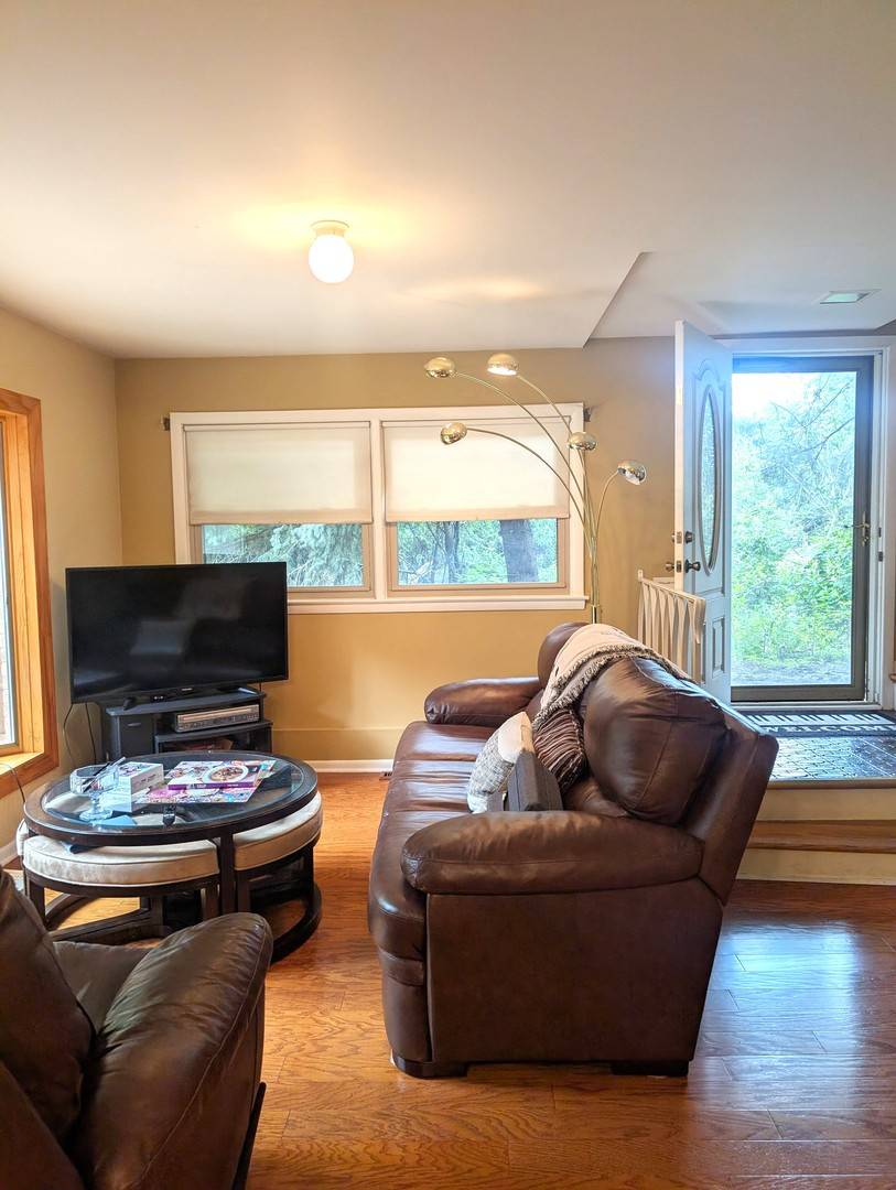 90 N Dee RD #90, Park Ridge, IL 60068