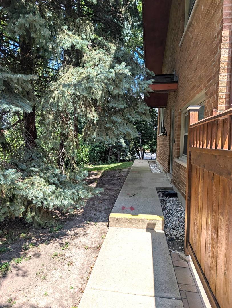 90 N Dee RD #90, Park Ridge, IL 60068