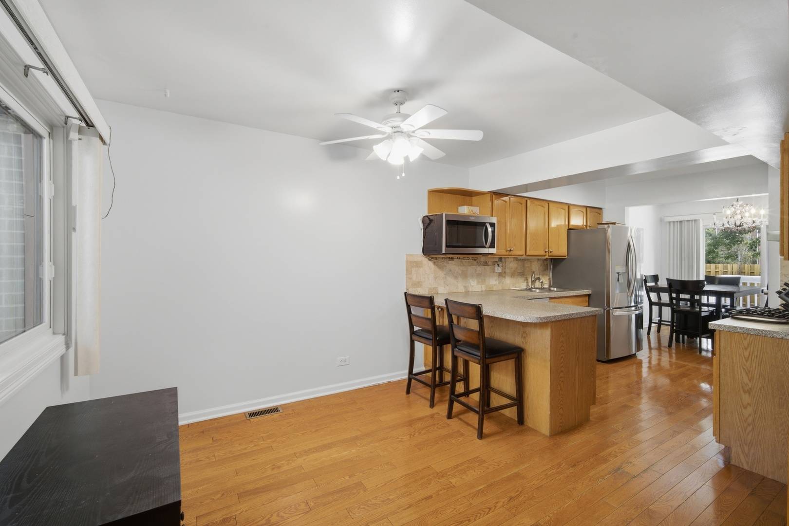 411 Hickory DR #411, Wheeling, IL 60090