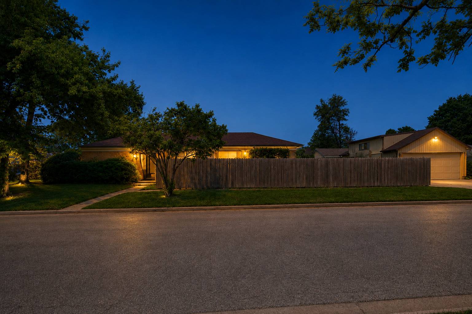 4253 Prescott AVE, Lyons, IL 60534