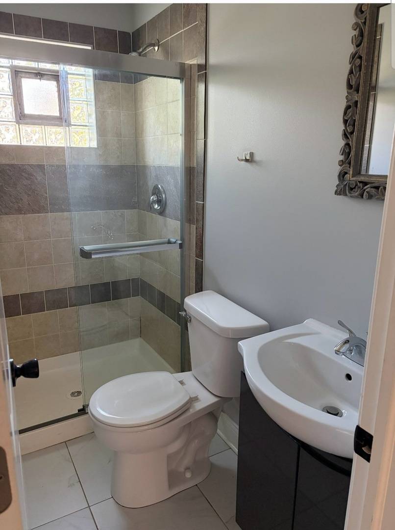 7816 S Kingston AVE #2, Chicago, IL 60649