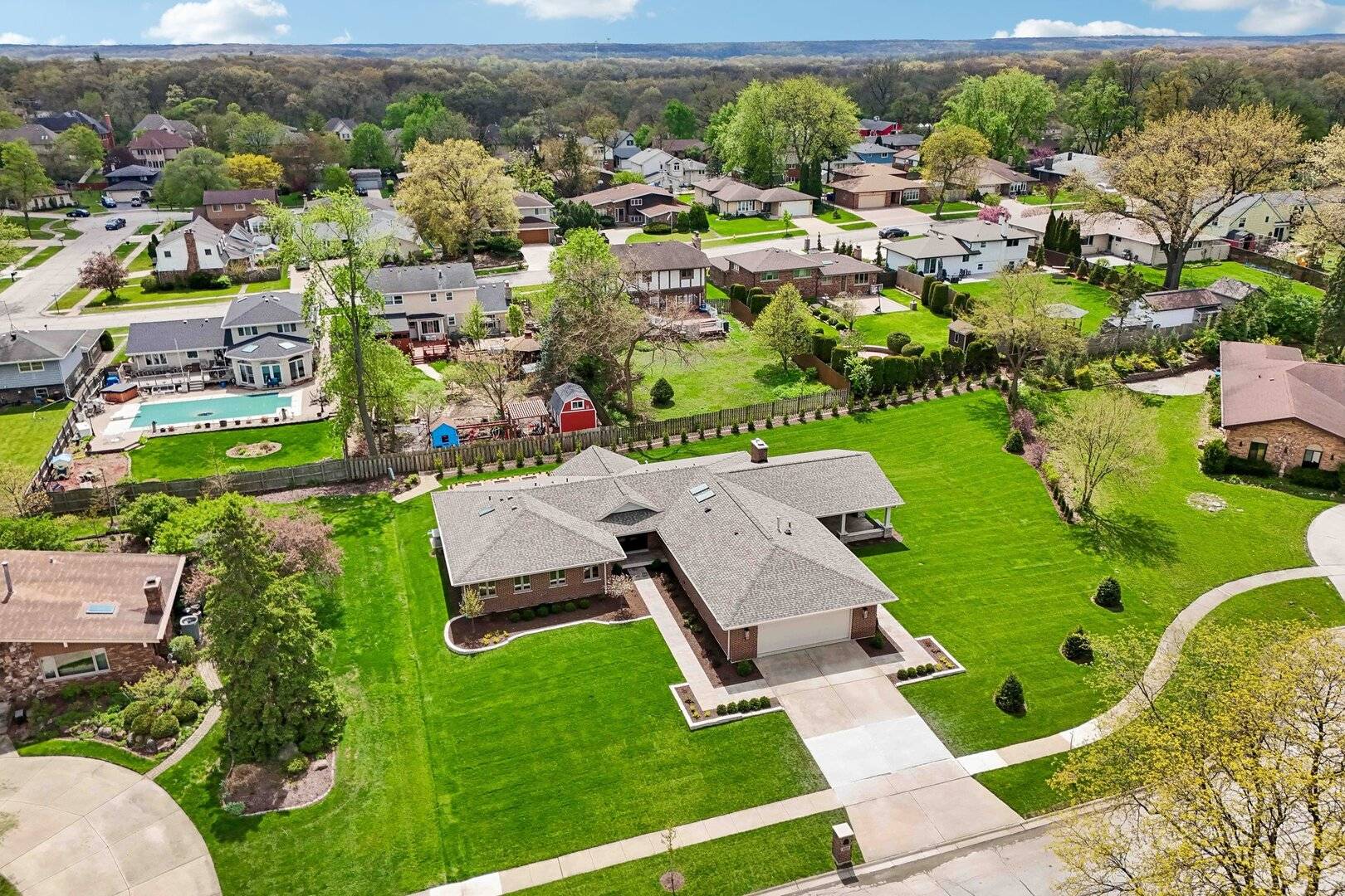 9019 W Sierra LN, Palos Hills, IL 60465