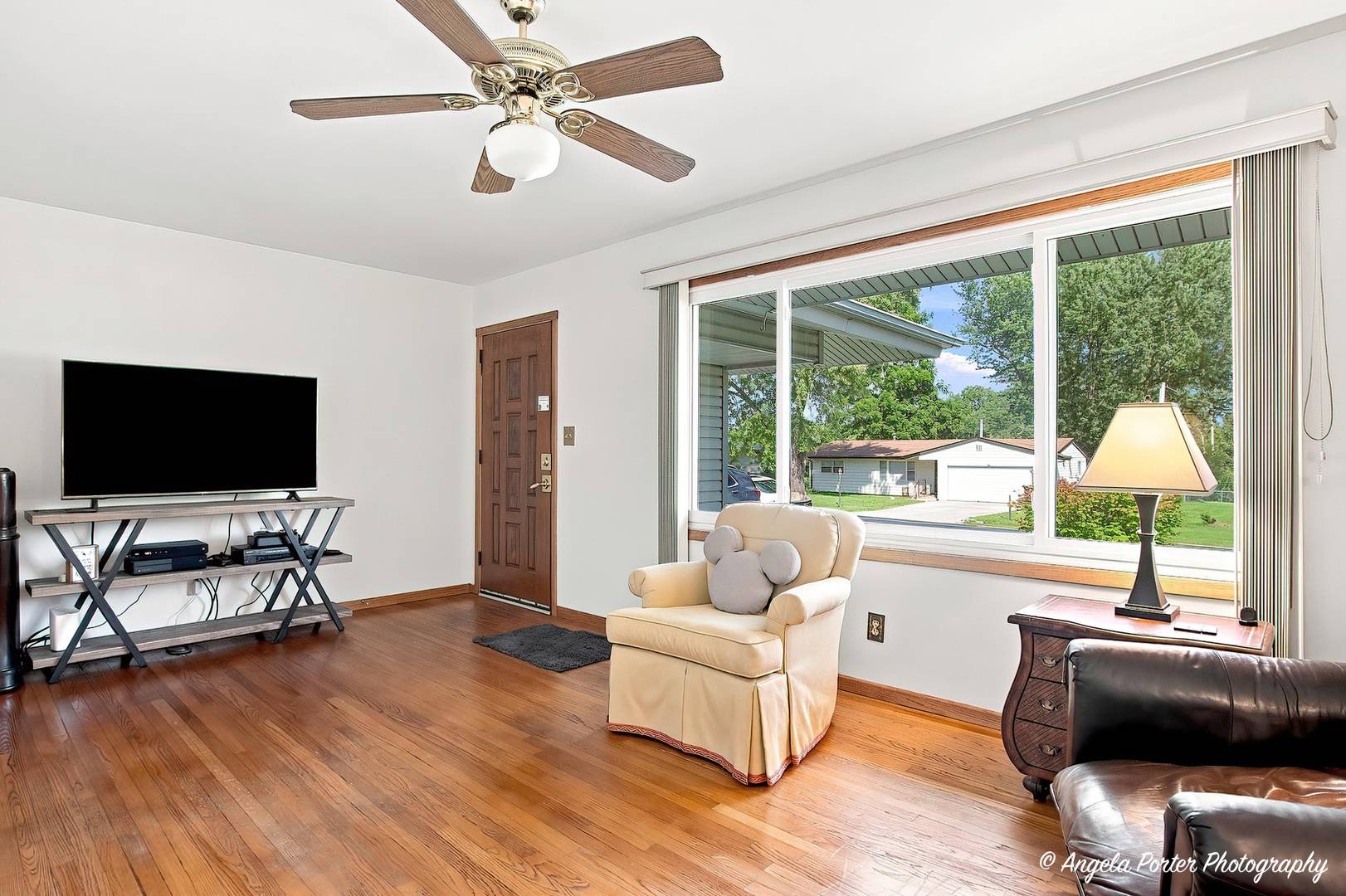 4707 William ST, Mchenry, IL 60051