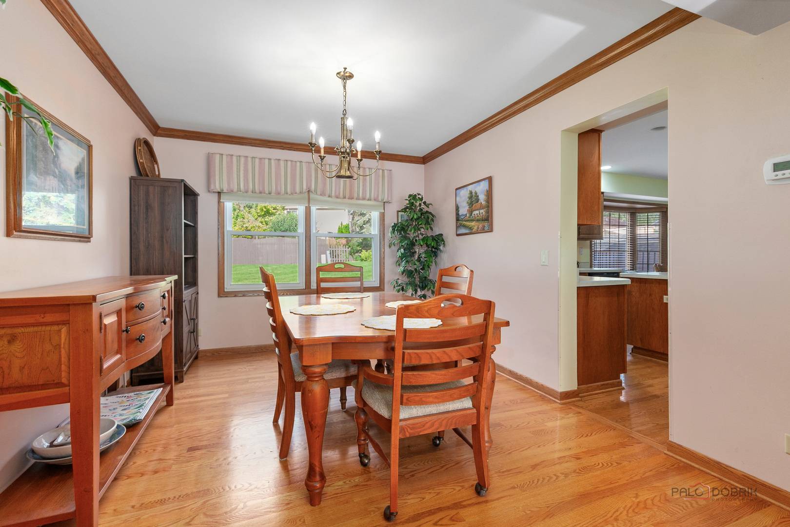 831 Jefferson DR, Lindenhurst, IL 60046