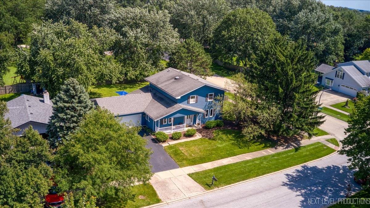 2308 Flambeau DR, Naperville, IL 60564