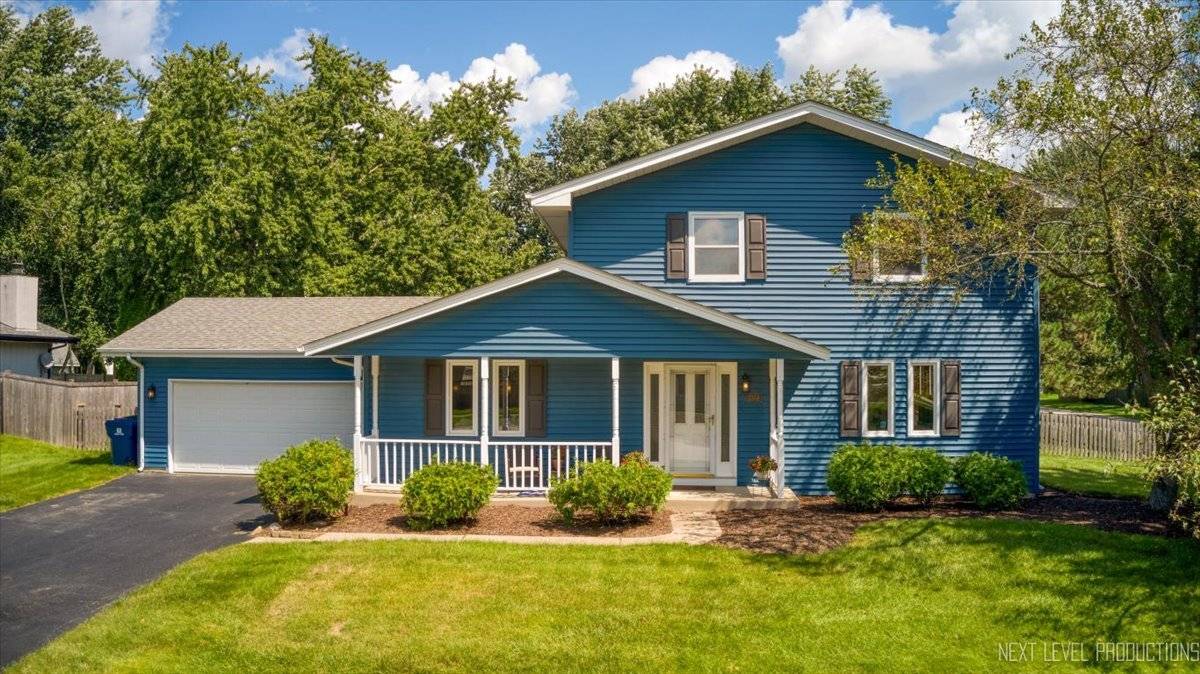 2308 Flambeau DR, Naperville, IL 60564