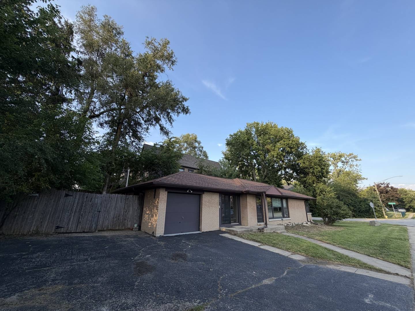 266 S Prospect AVE, Clarendon Hills, IL 60514