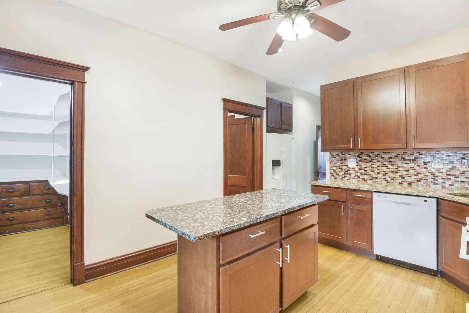 3112 N Davlin CT #1, Chicago, IL 60618