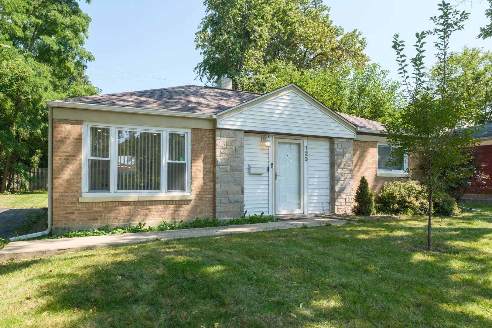120 Marquette ST, Park Forest, IL 60466