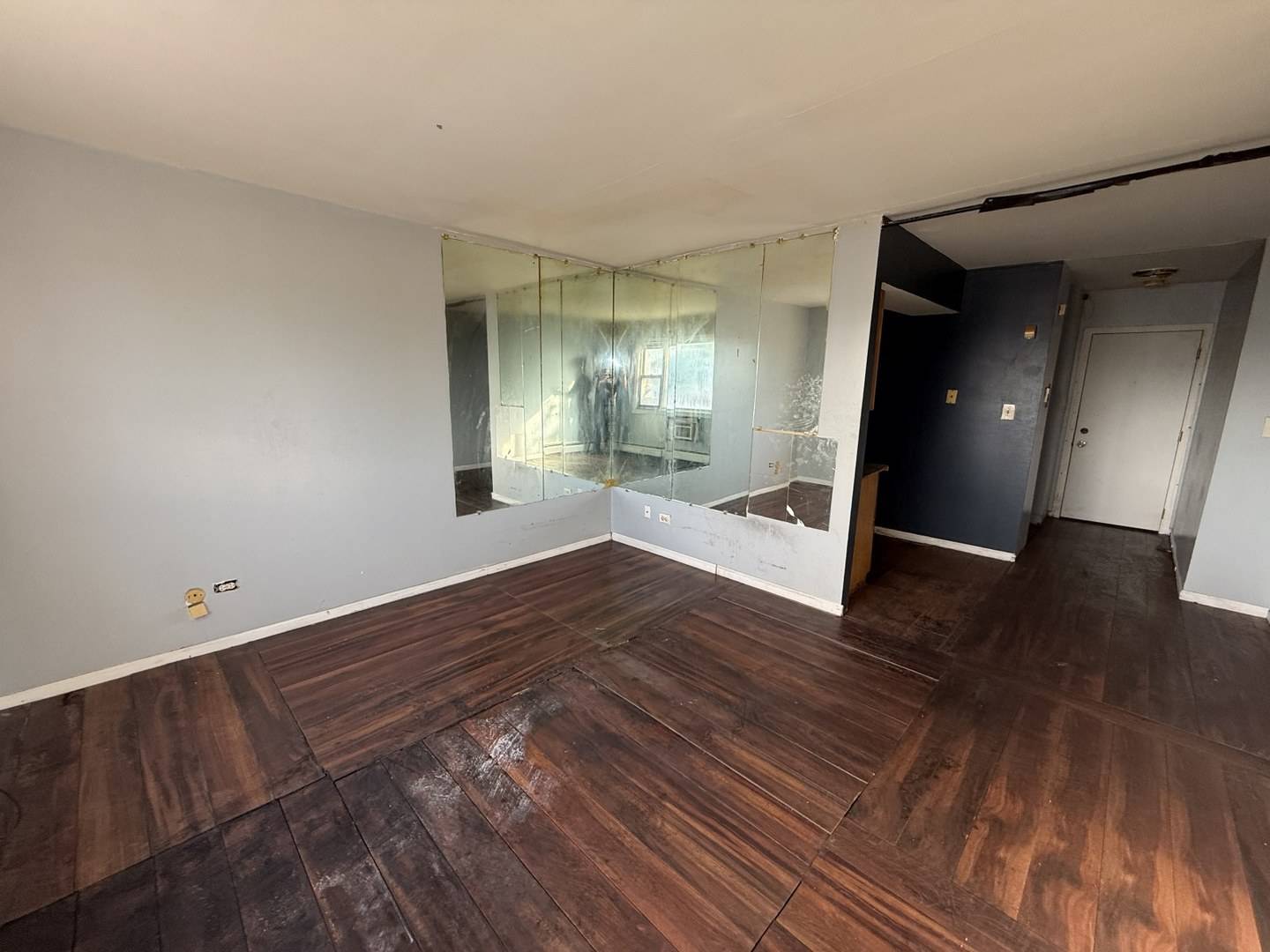 7854 S South Shore DR #513, Chicago, IL 60649
