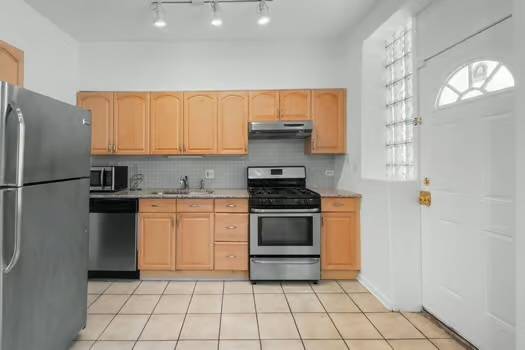 6710 S RIDGELAND AVE #2B, Chicago, IL 60649
