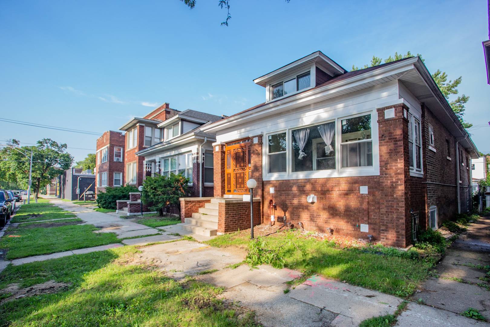 7521 S Champlain AVE, Chicago, IL 60619