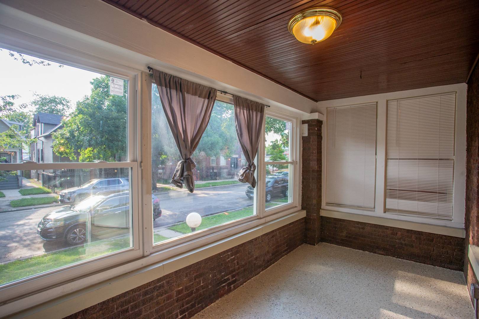 7521 S Champlain AVE, Chicago, IL 60619