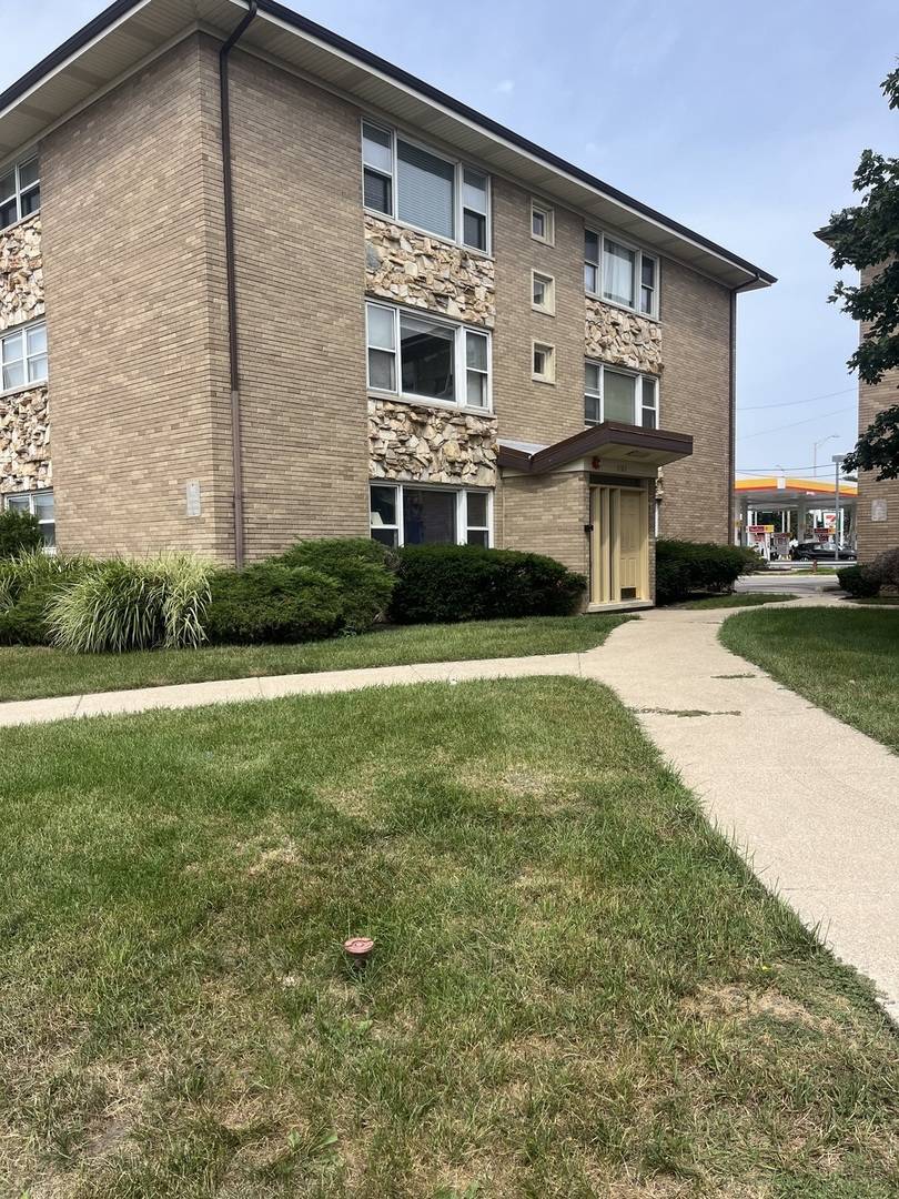 3182 W MEADOW LN #54, Merrionette Park, IL 60803