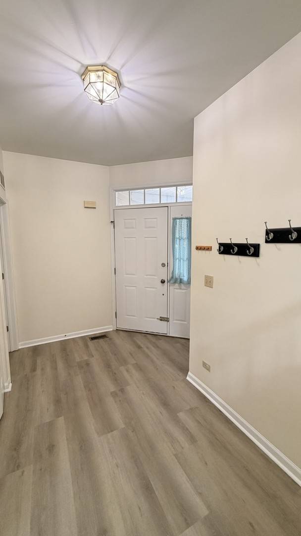 Address not disclosed, Hoffman Estates, IL 60169