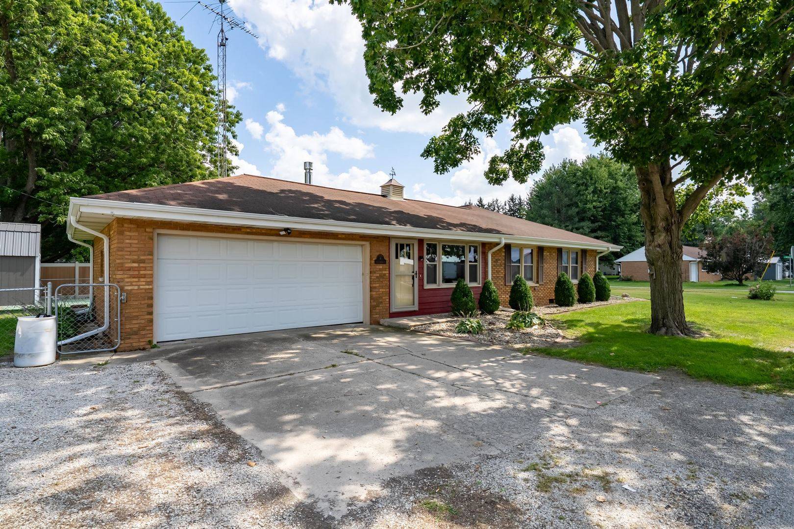 203 E Bullard ST, Forrest, IL 61741