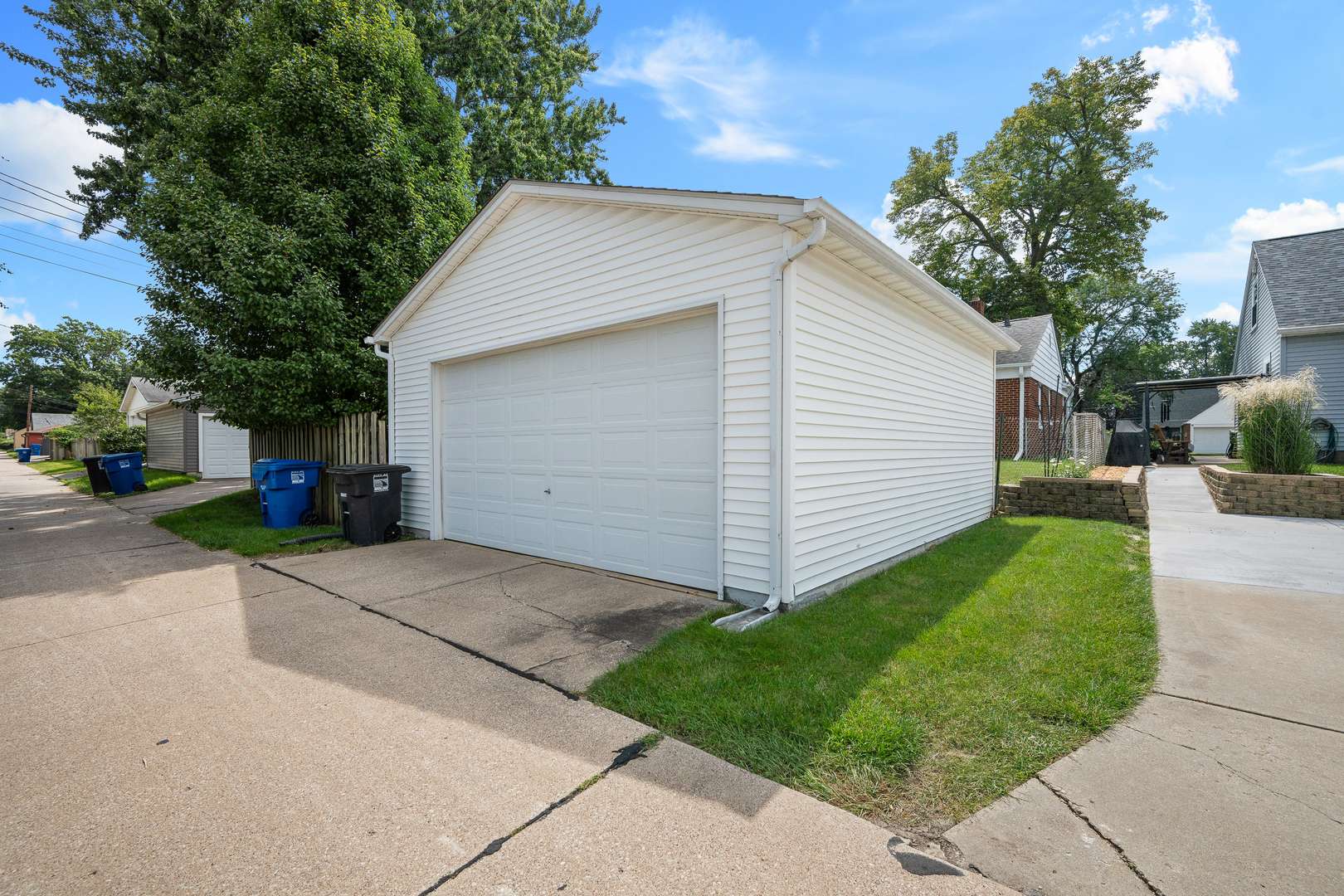 2723 24th AVE, Moline, IL 61265