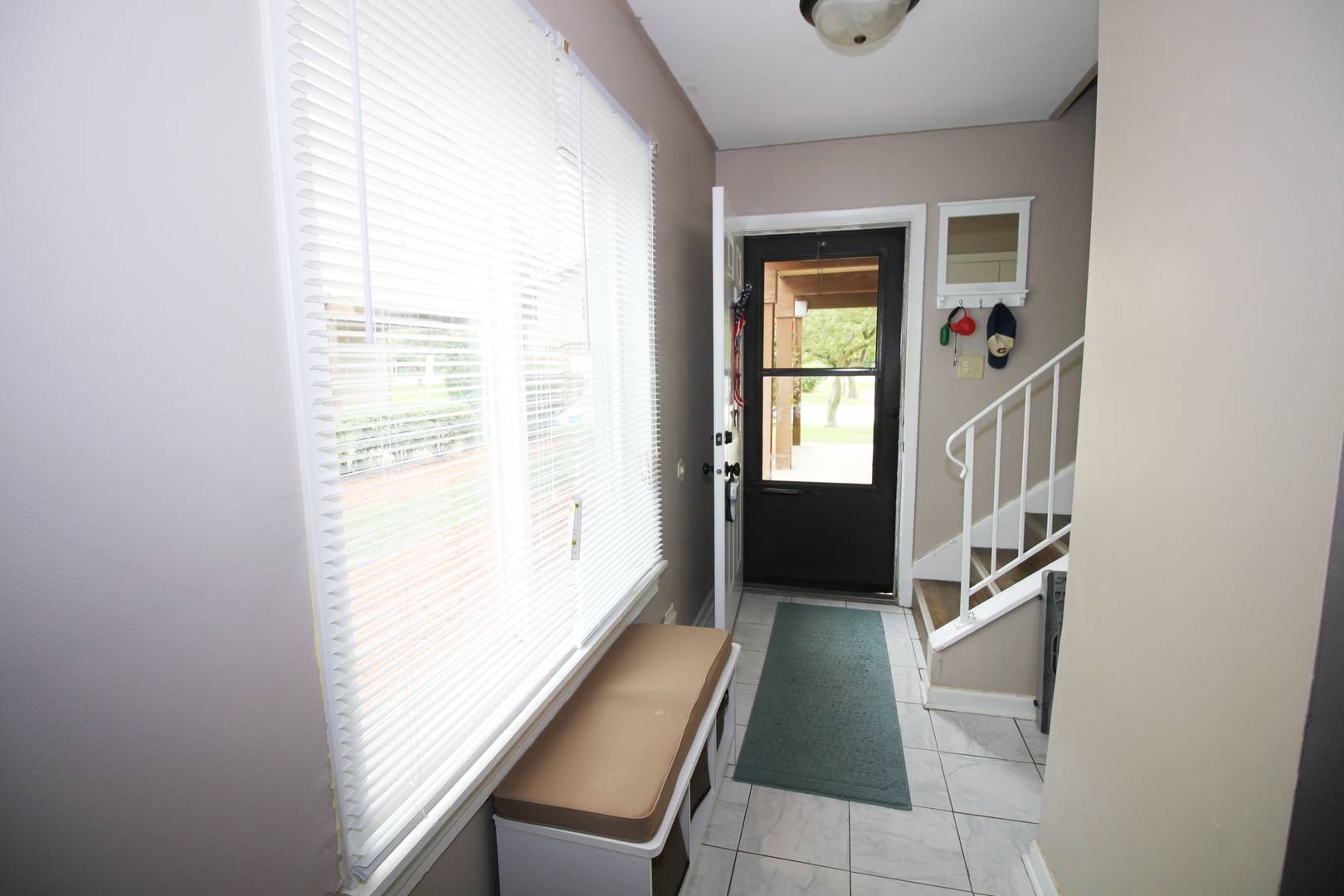15 Marywood LN #C, Bolingbrook, IL 60440