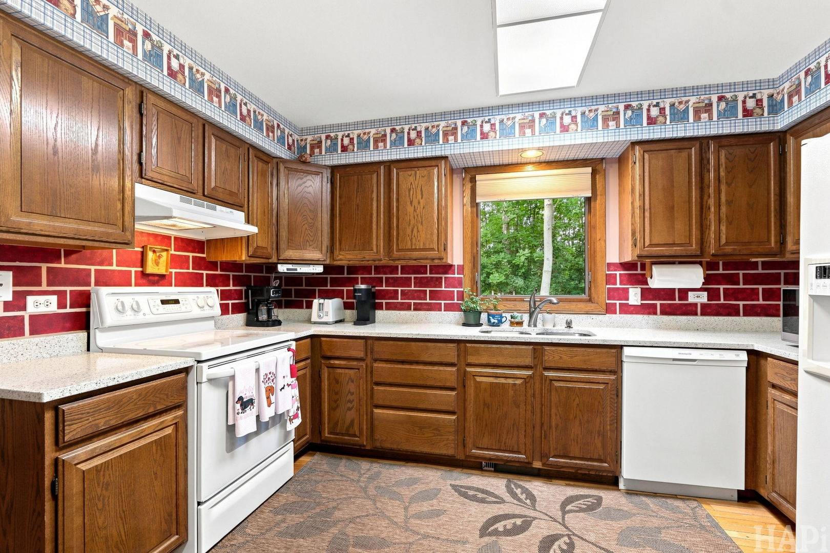 564 Wilson AVE, Park City, IL 60085