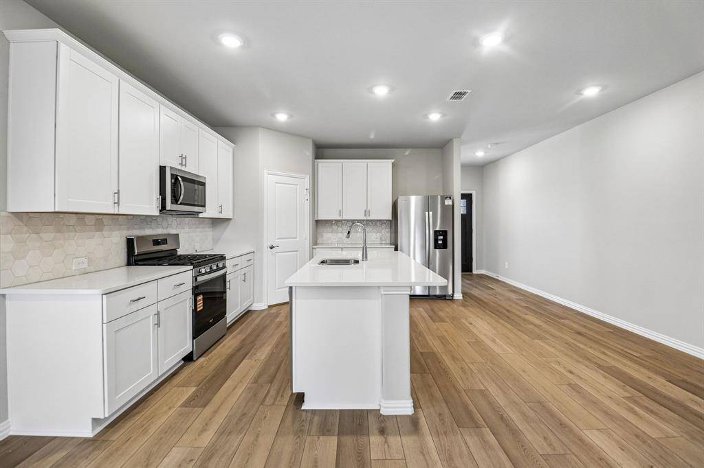 1310 Bridgestone Drive, Princeton, TX 75071