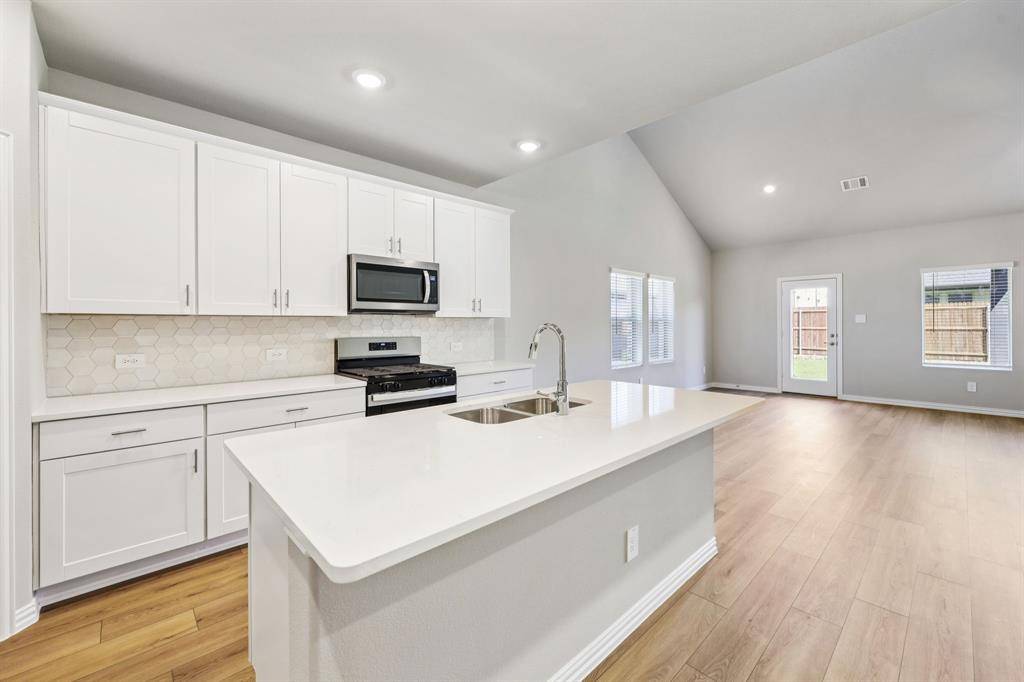 3506 Bastrop Drive, Farmersville, TX 75442