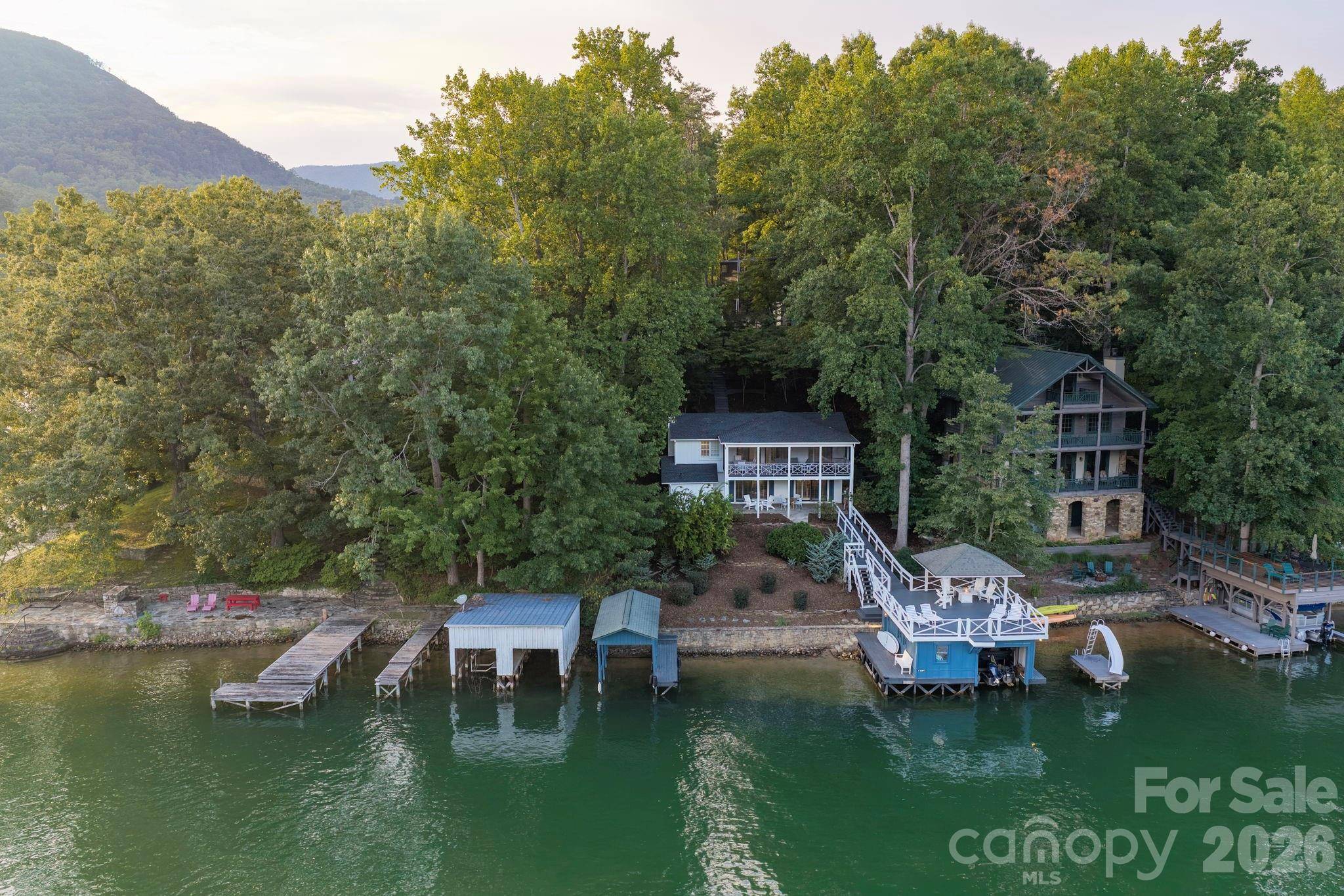 183 Blarney RD, Lake Lure, NC 28746