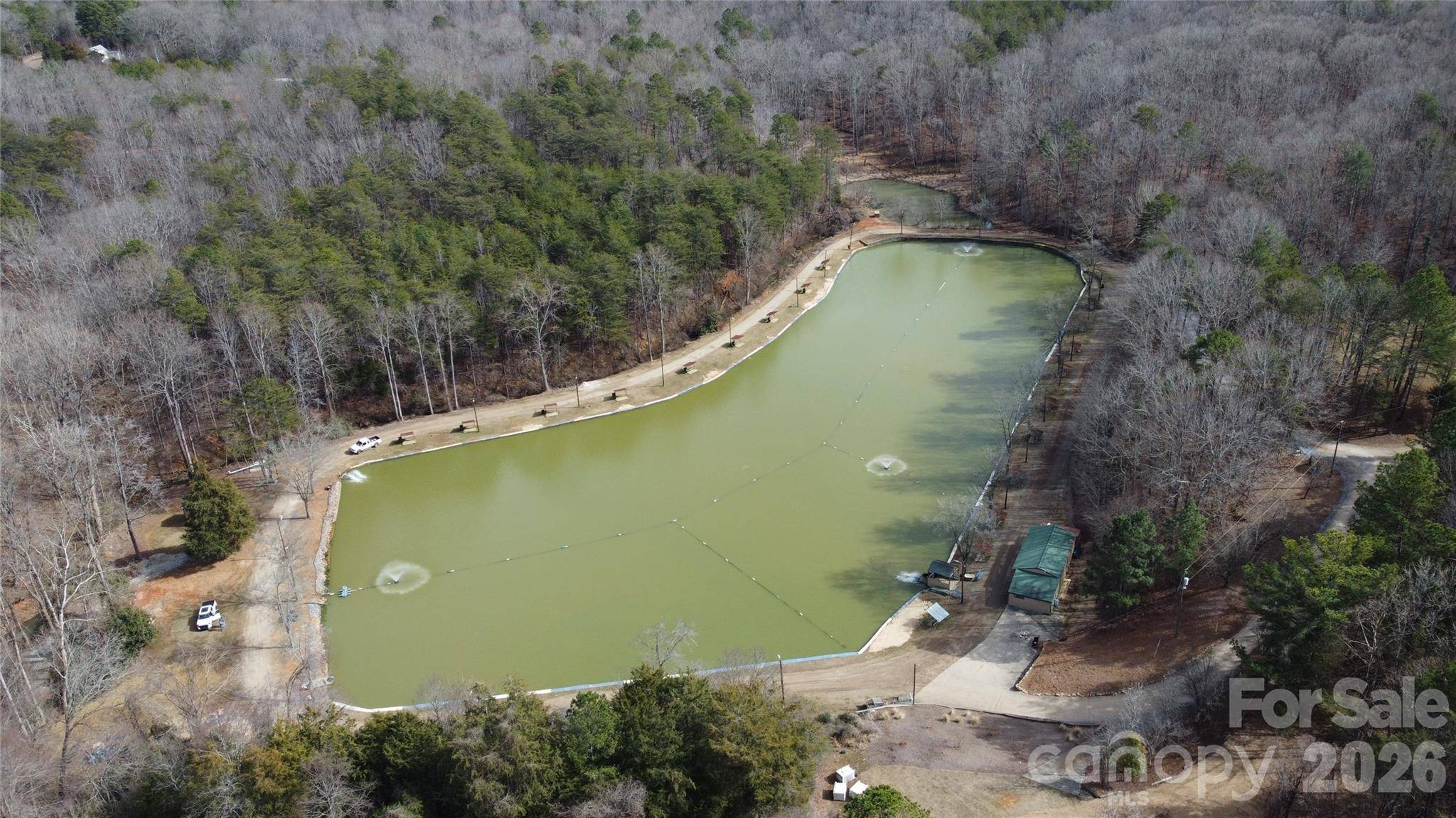 128 Hughey Lake RD, Blacksburg, SC 29702
