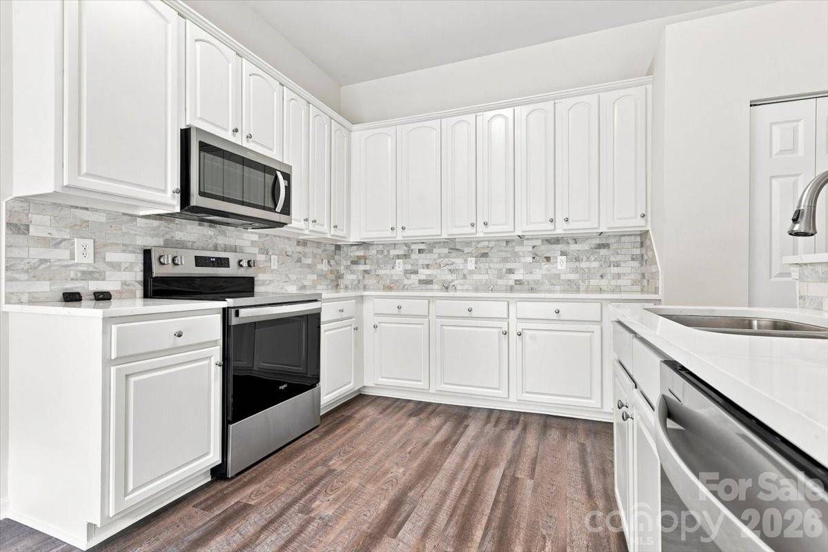 6111 Gatesville LN, Charlotte, NC 28270