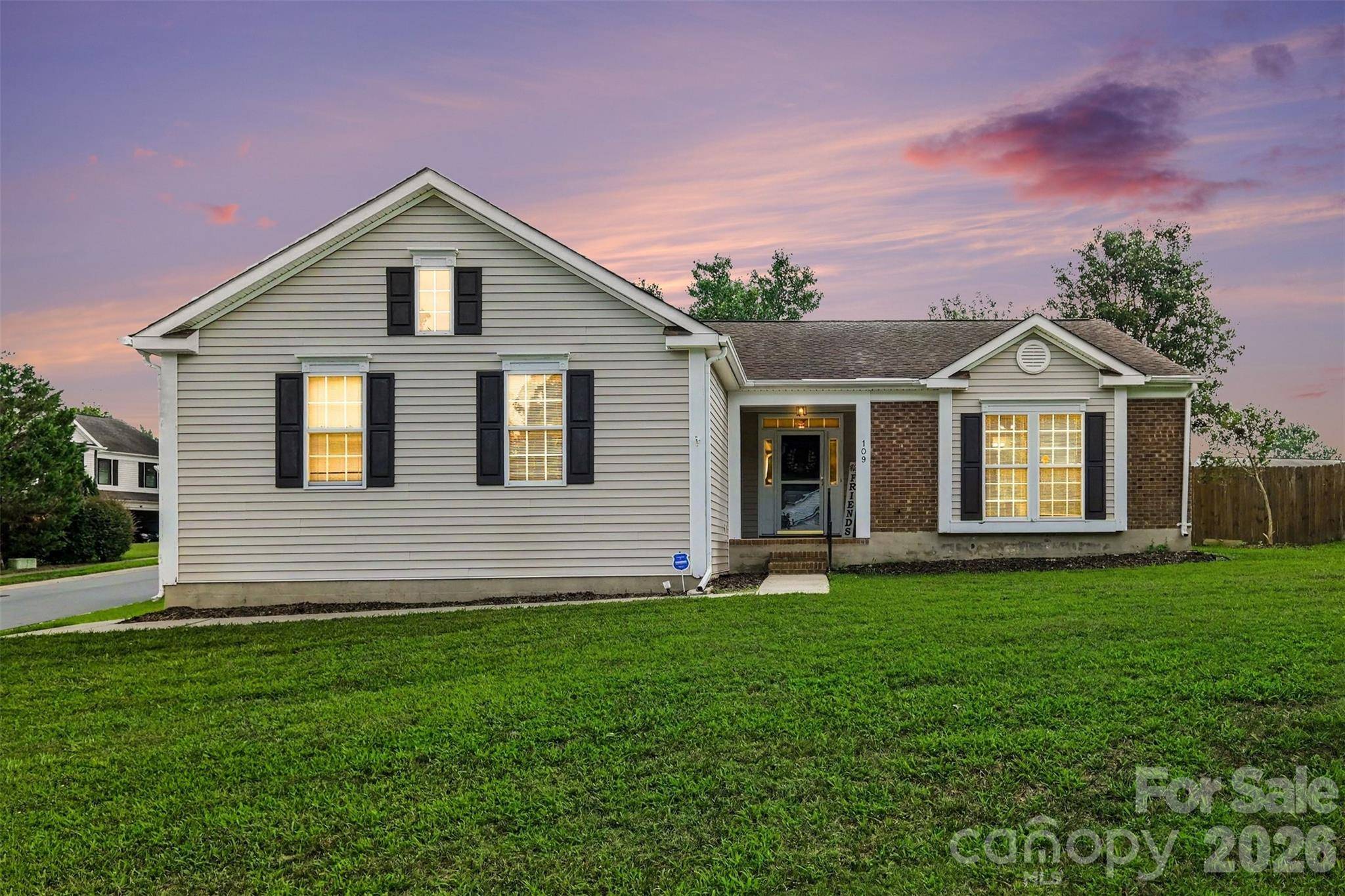 109 Brookstone DR, Mount Holly, NC 28120