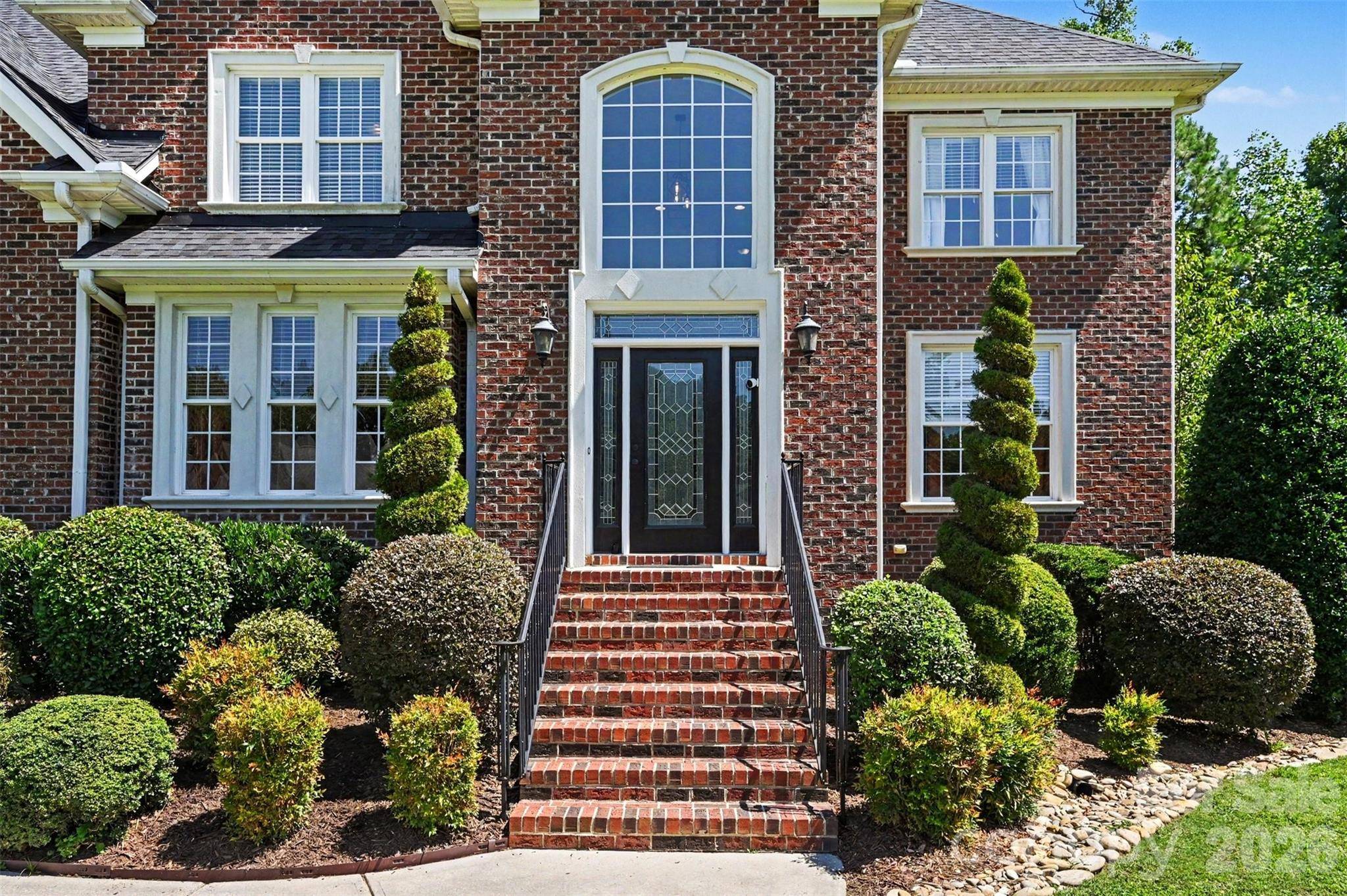 2858 Scarborough CT, Gastonia, NC 28054