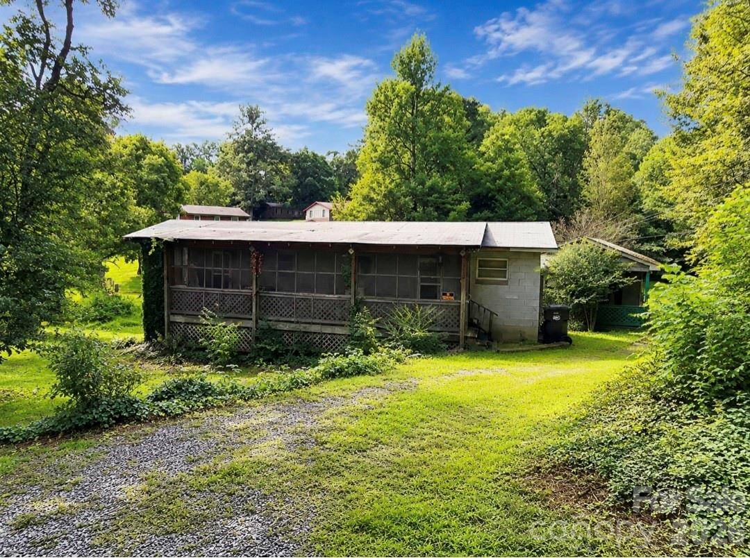 9110 Wilson RD, Hildebran, NC 28637