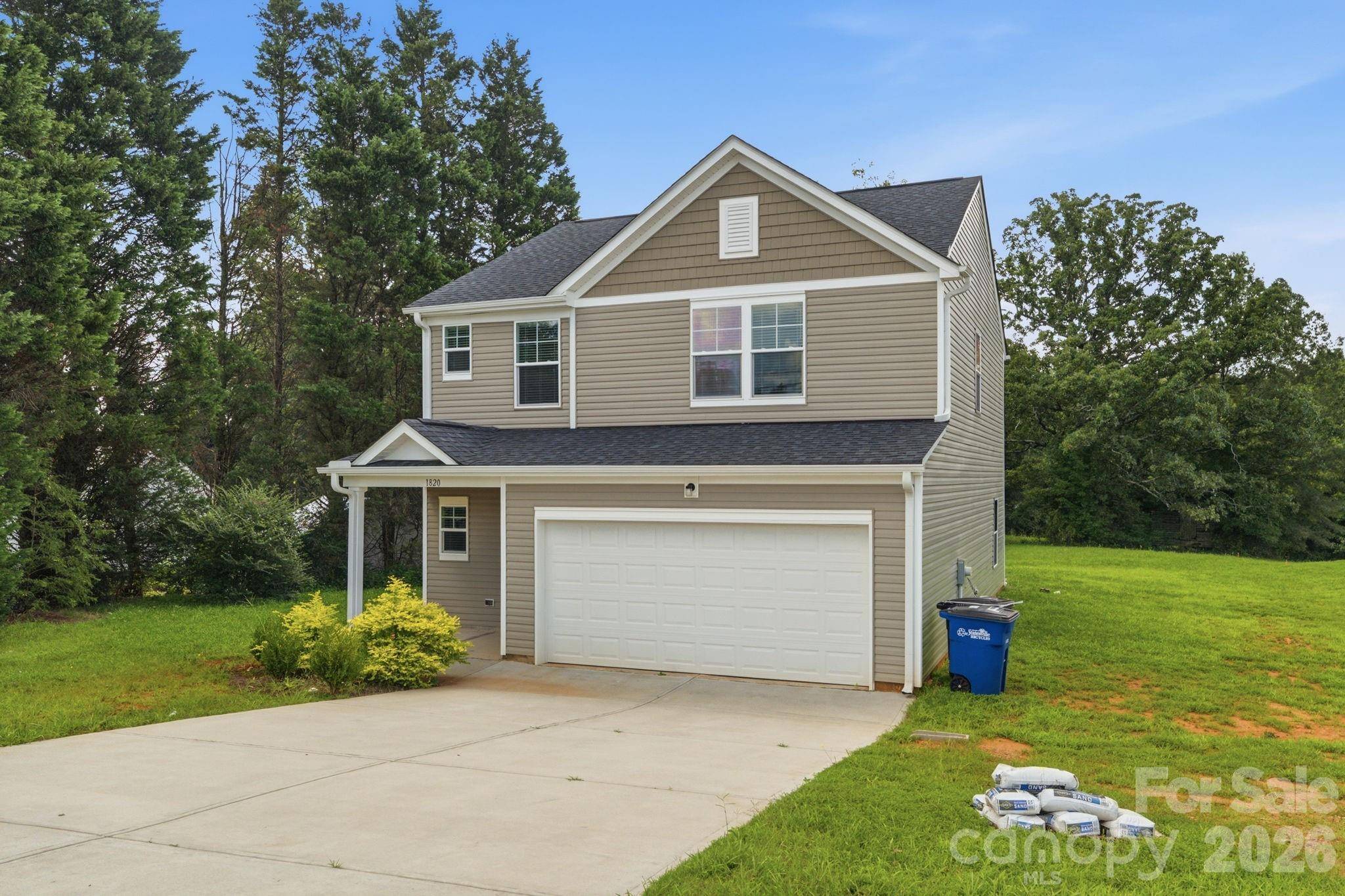 1820 Safriet RD, Statesville, NC 28677